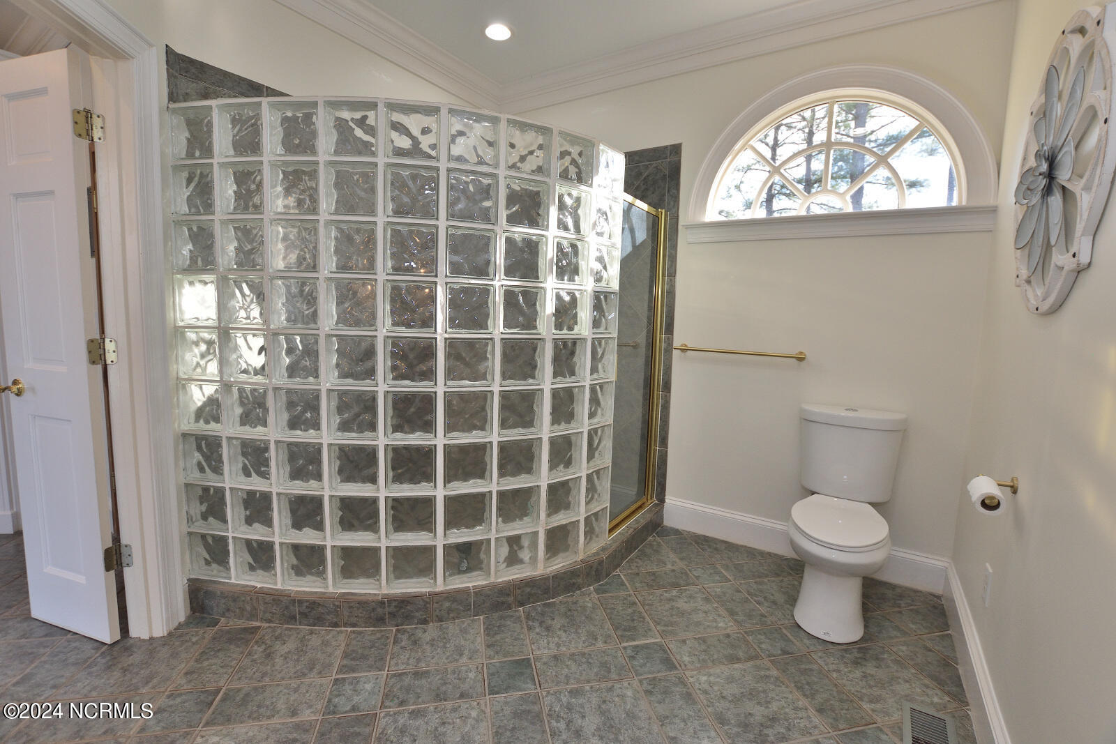 101 Royal Ridge Court