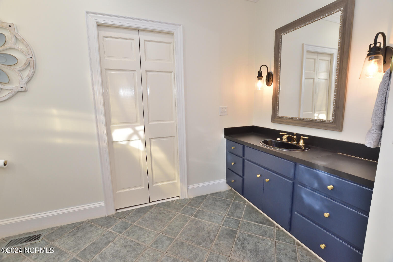 101 Royal Ridge Court