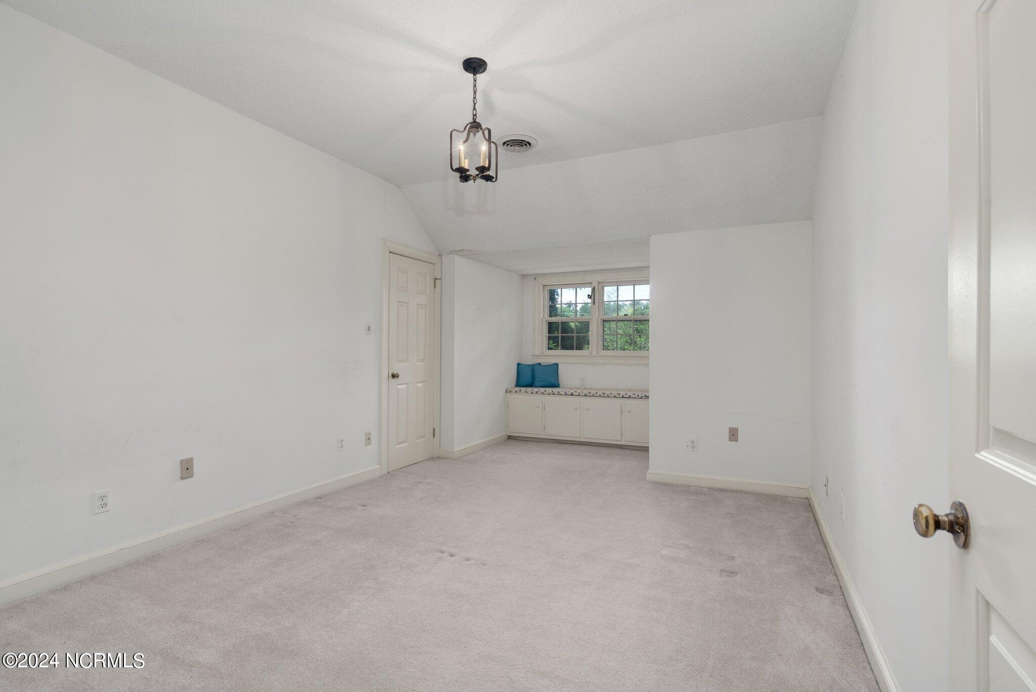 1014 Lafayette Avenue