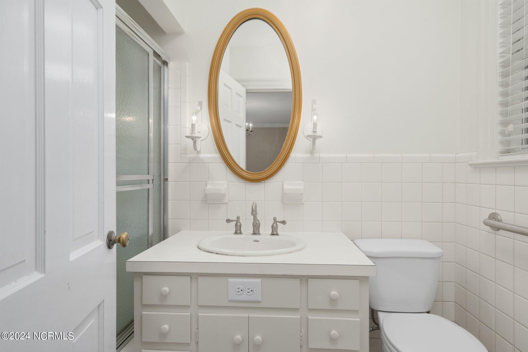 1014 Lafayette Avenue