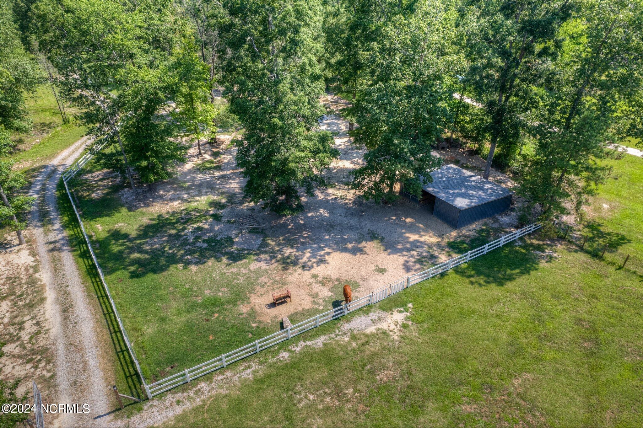 2667 Reges Store Road