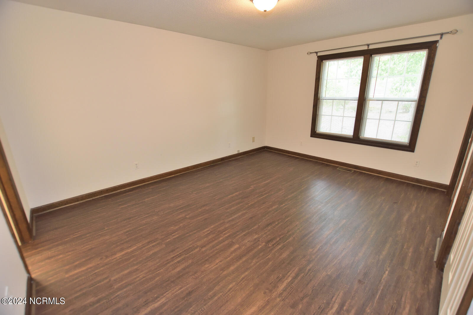 1204 Roundtree Drive