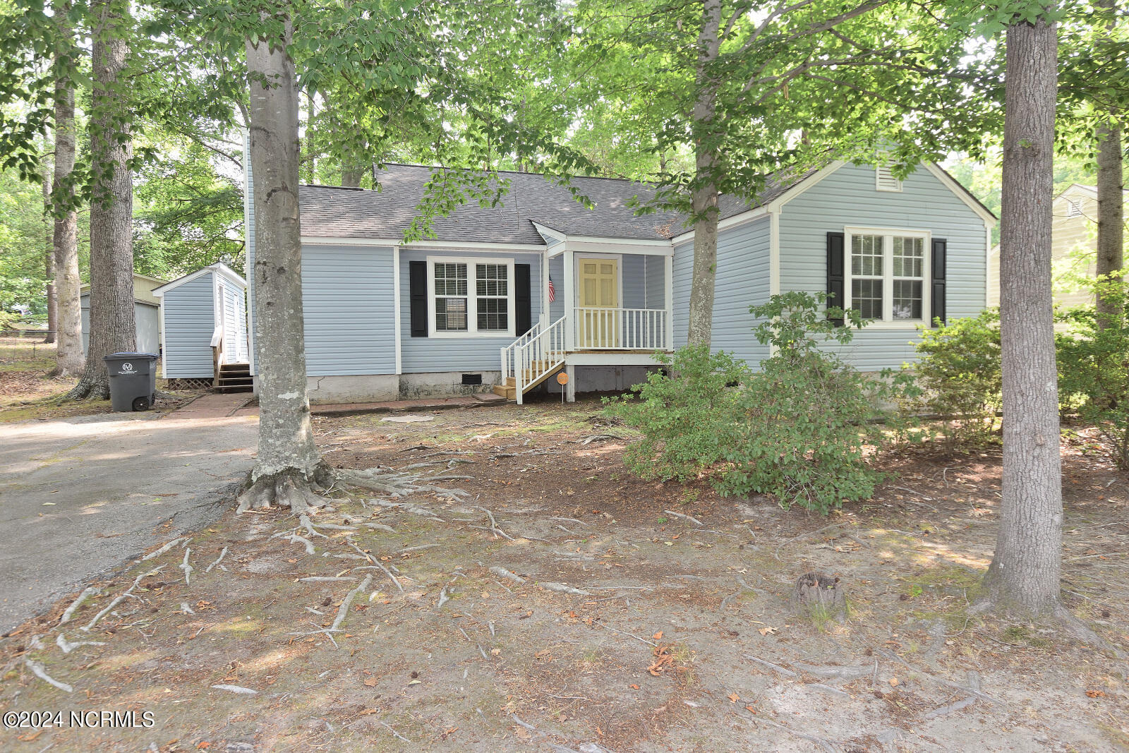 1204 Roundtree Drive