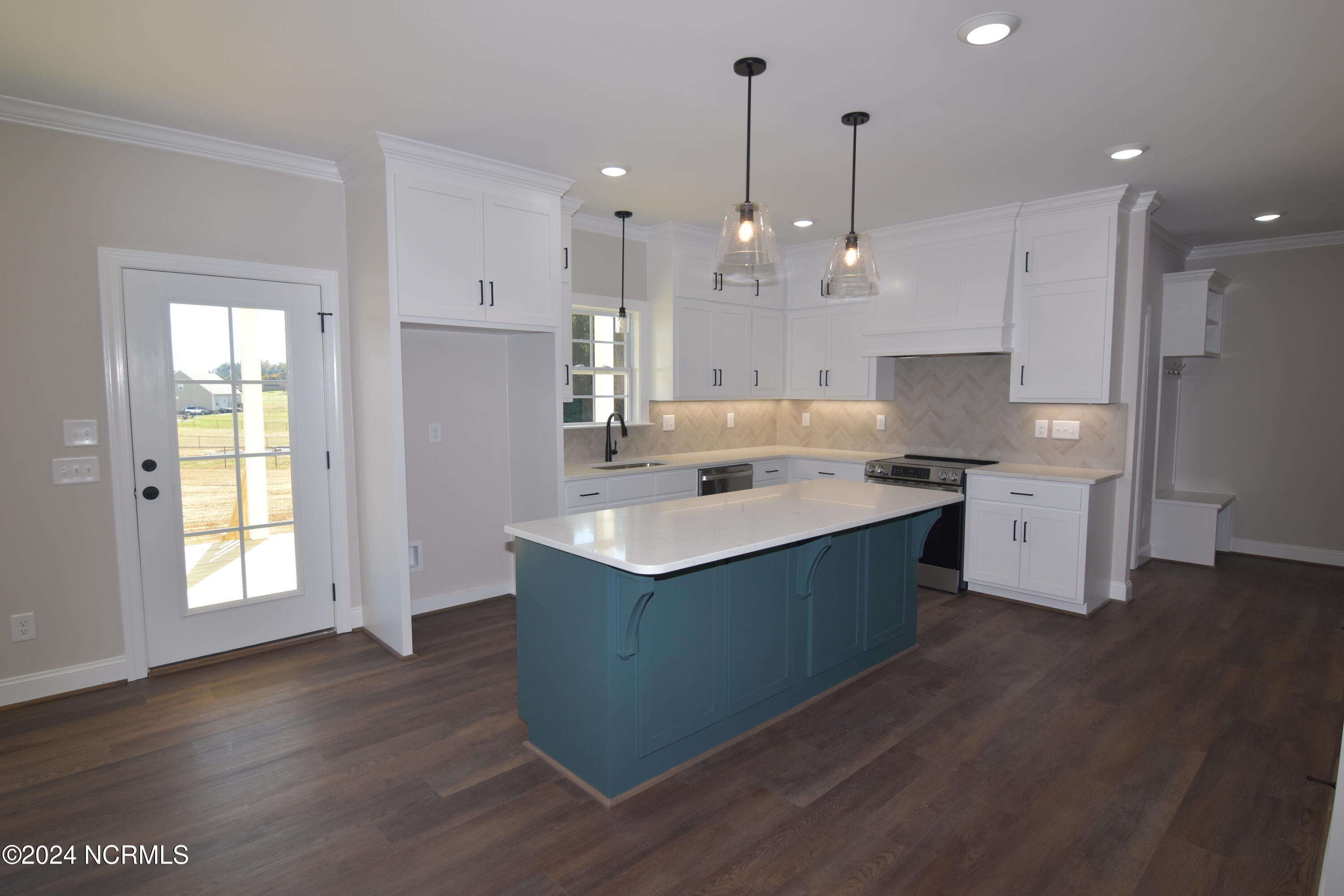 7291 Twin Pines Road