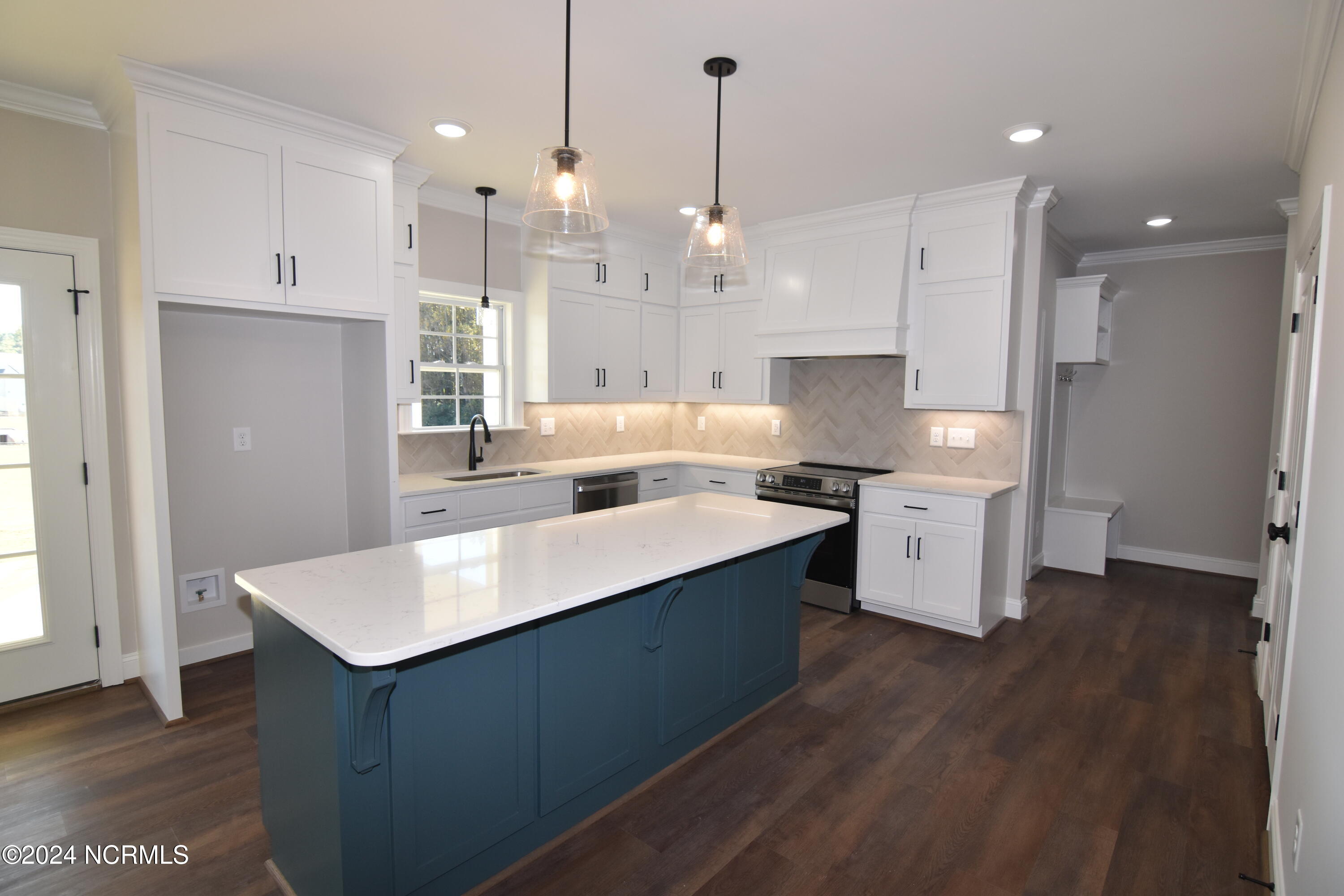 7291 Twin Pines Road