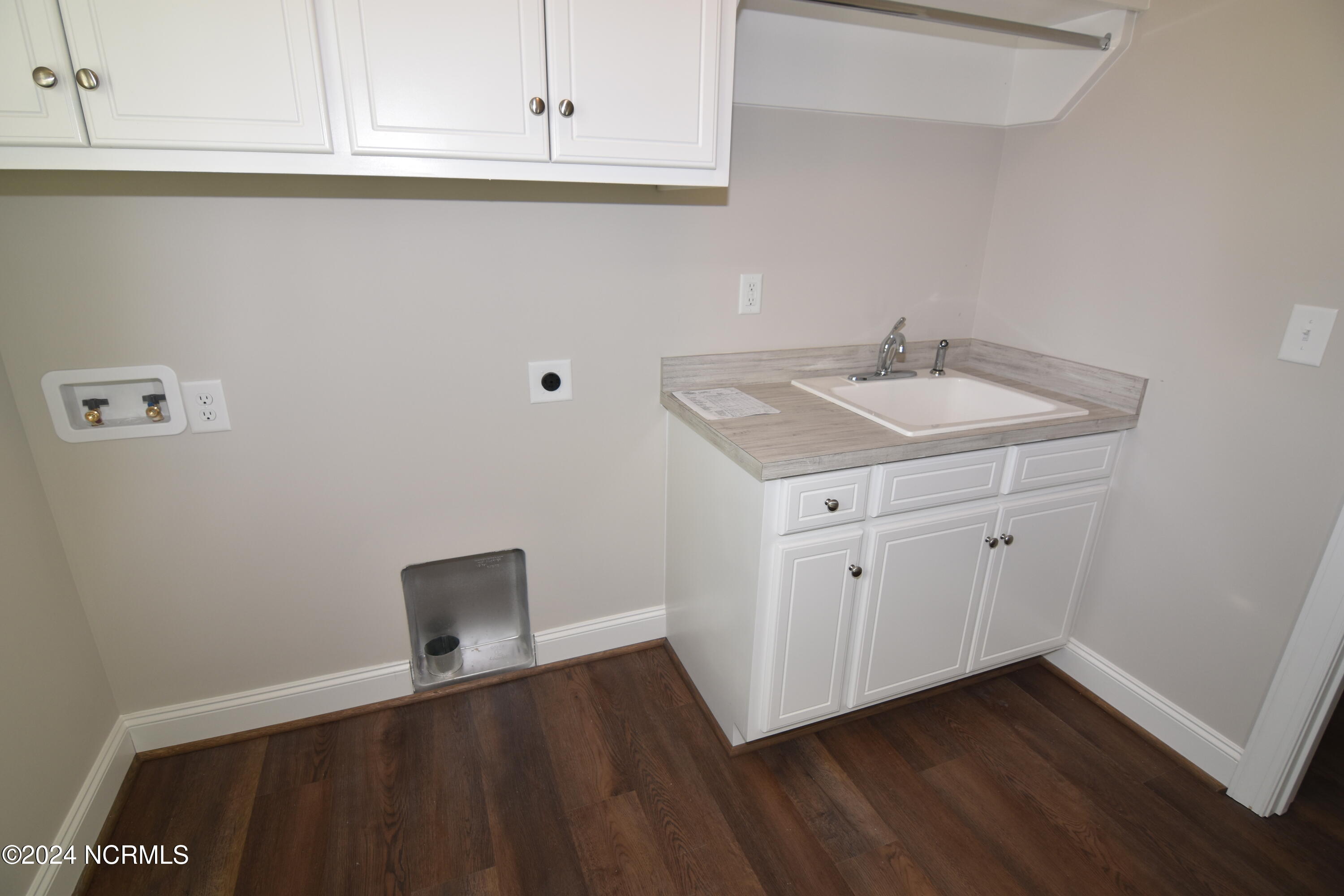 7291 Twin Pines Road