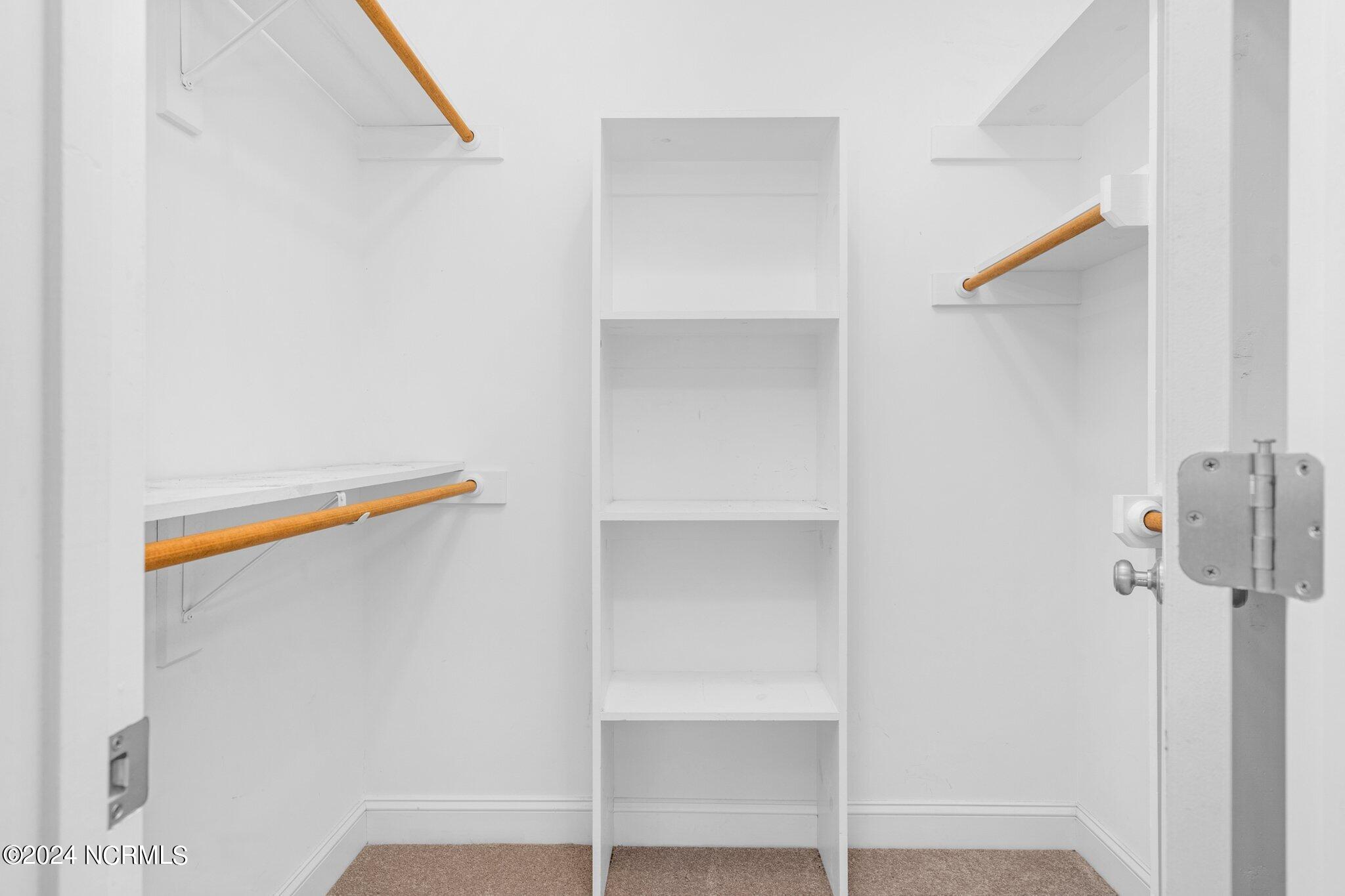 721 Hunters Pointe Road