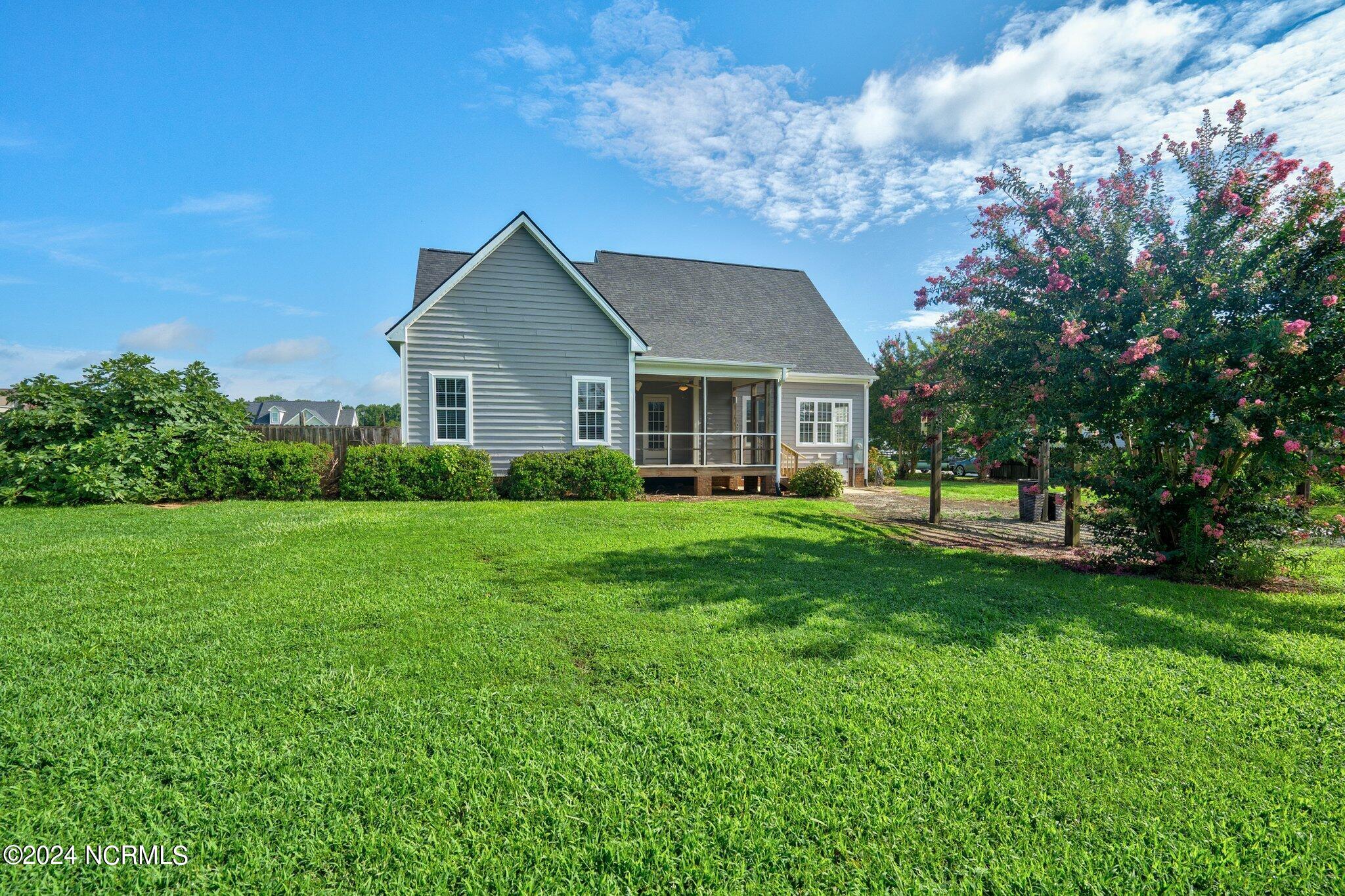 721 Hunters Pointe Road