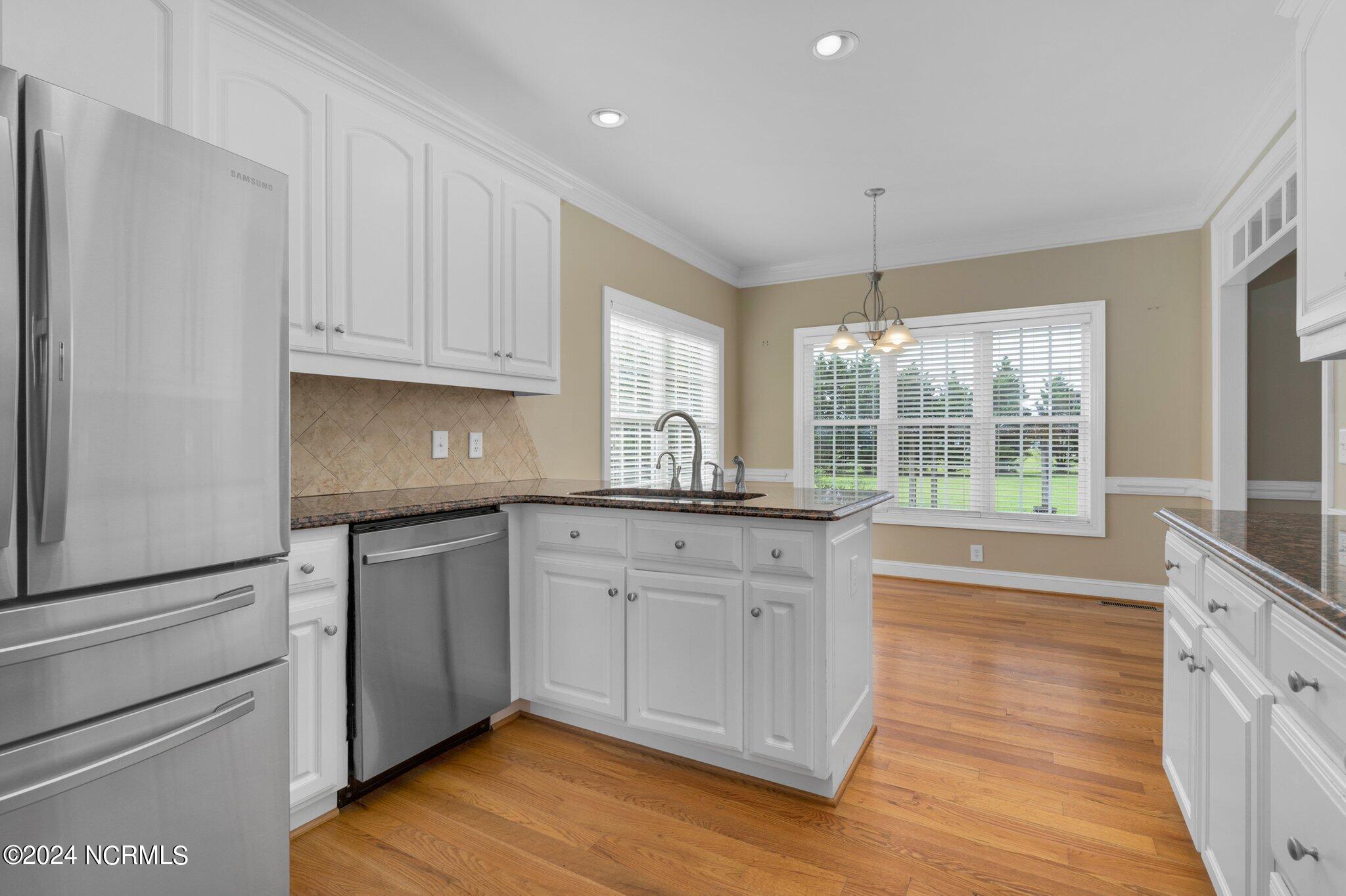 721 Hunters Pointe Road