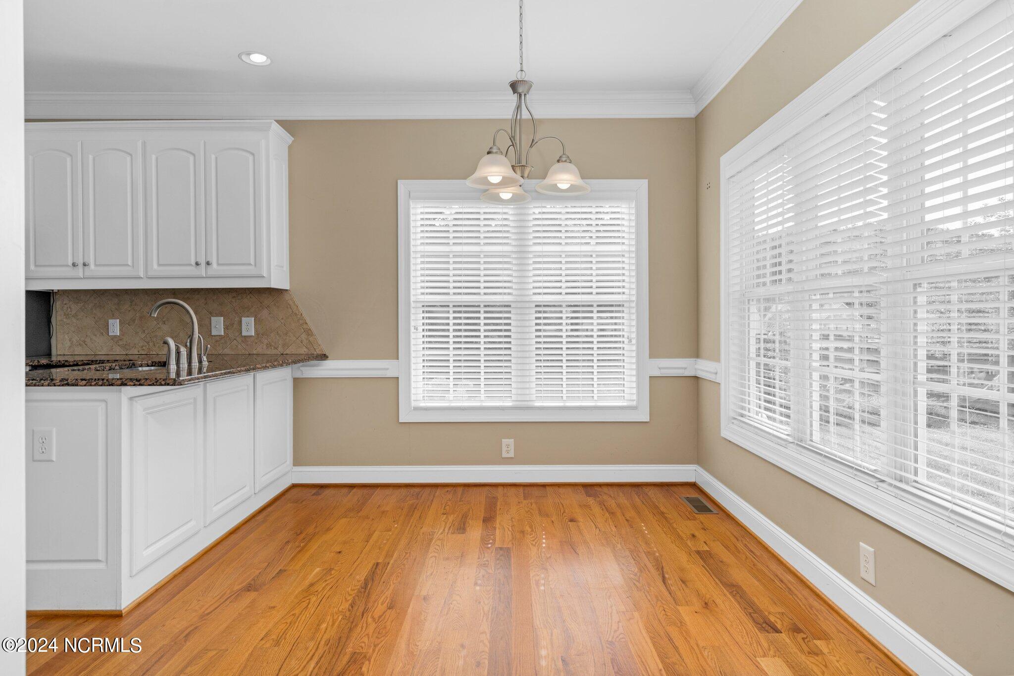 721 Hunters Pointe Road