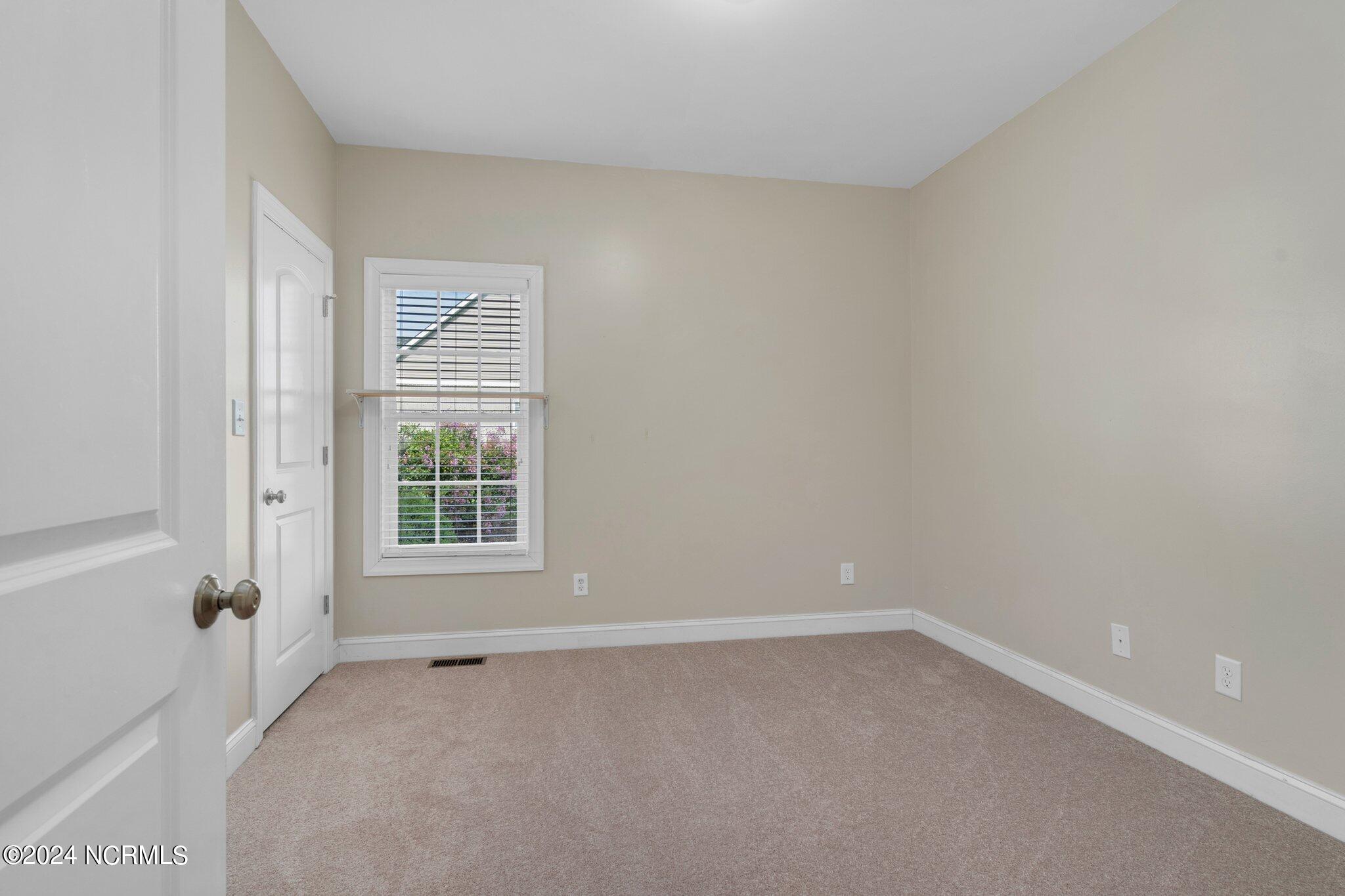 721 Hunters Pointe Road