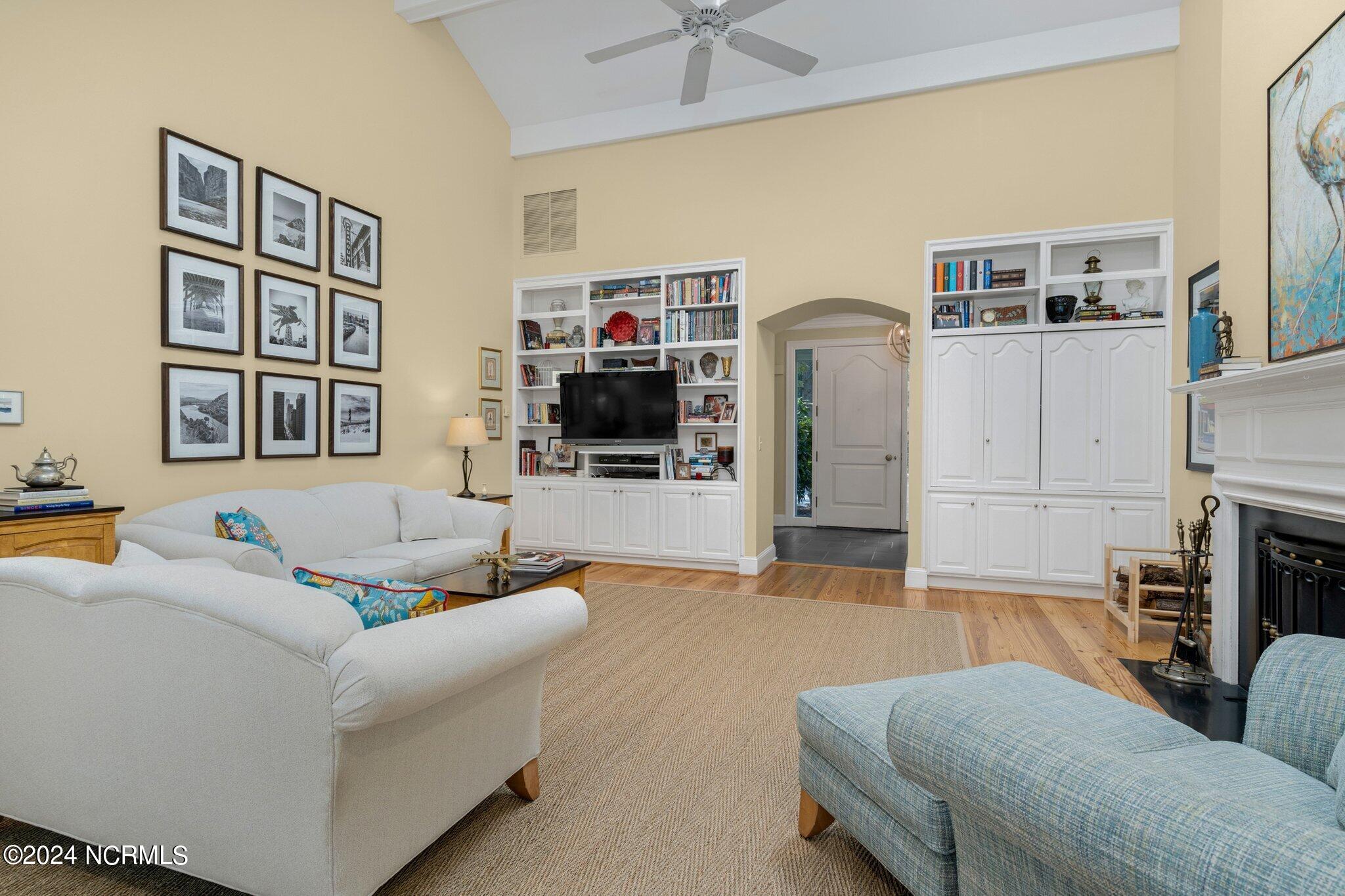 169 Candlewood Road
