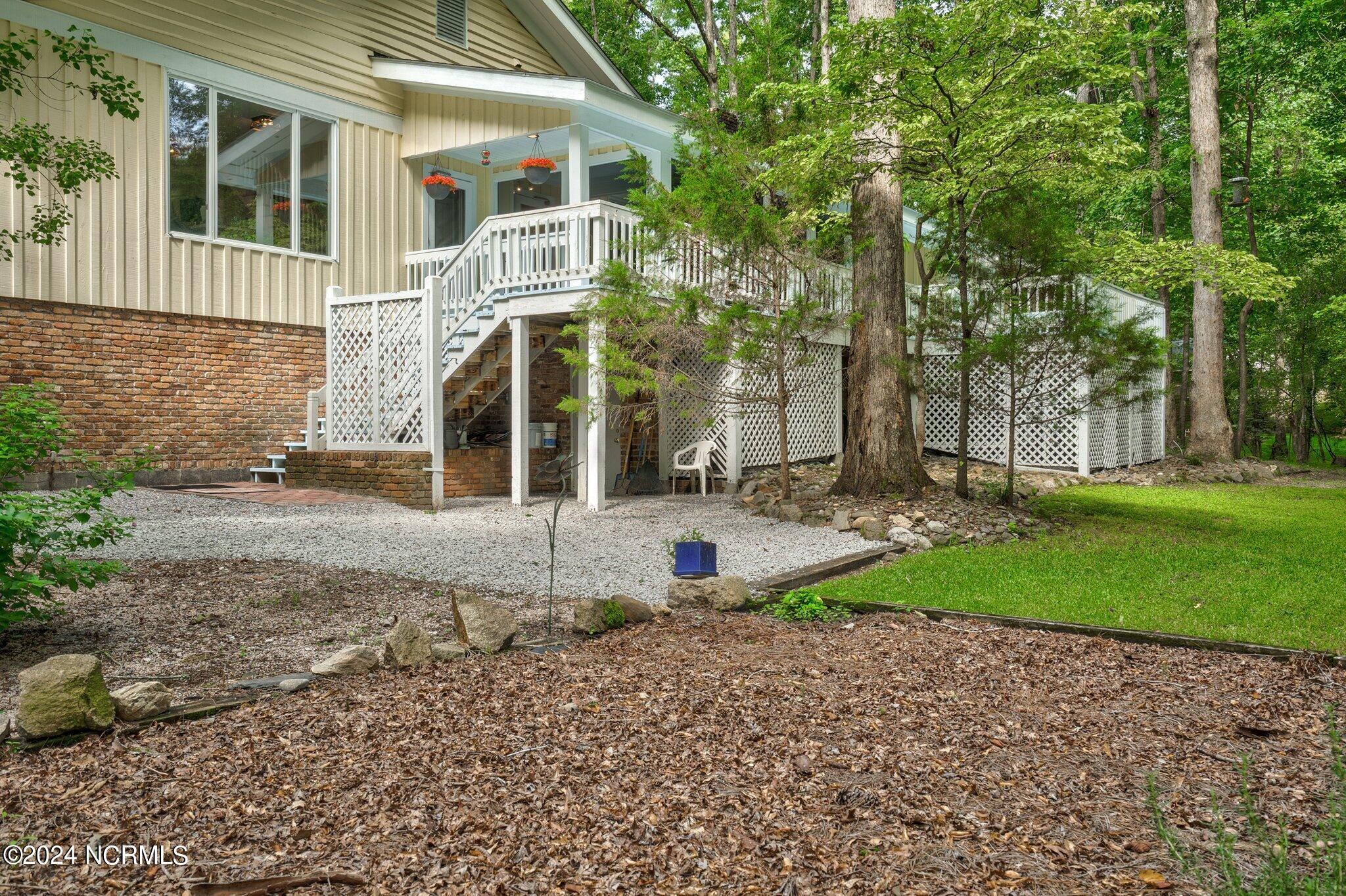 169 Candlewood Road