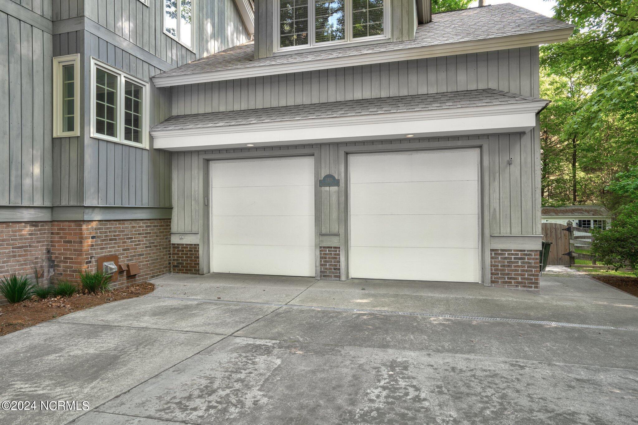 2128 Edinborough Road