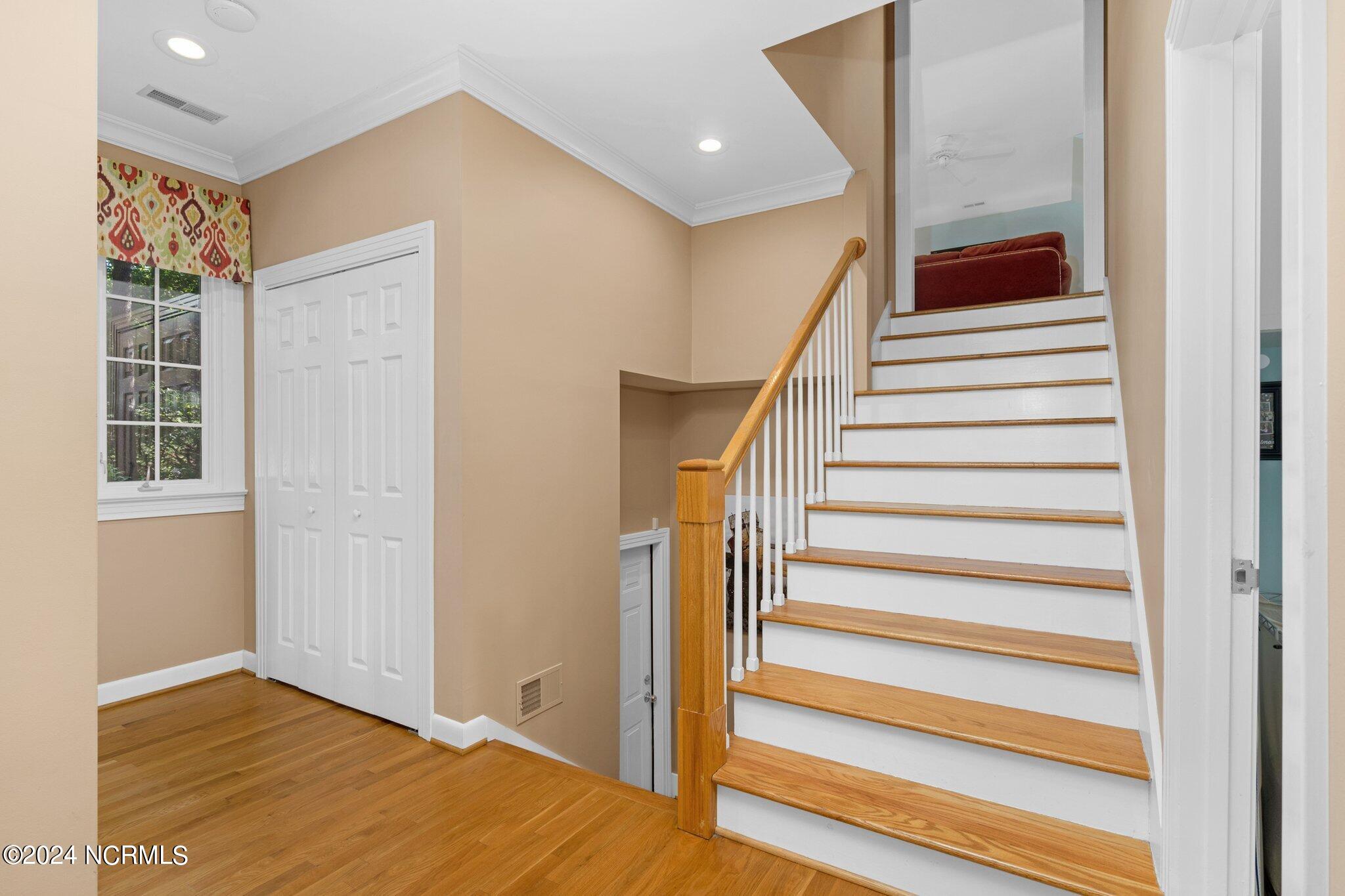 2128 Edinborough Road
