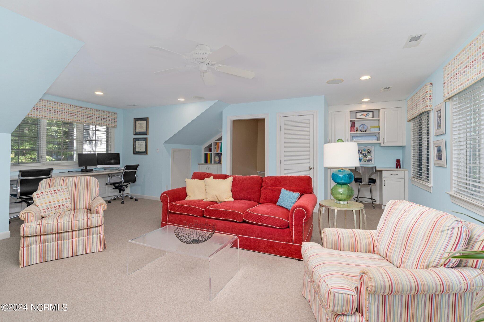 2128 Edinborough Road