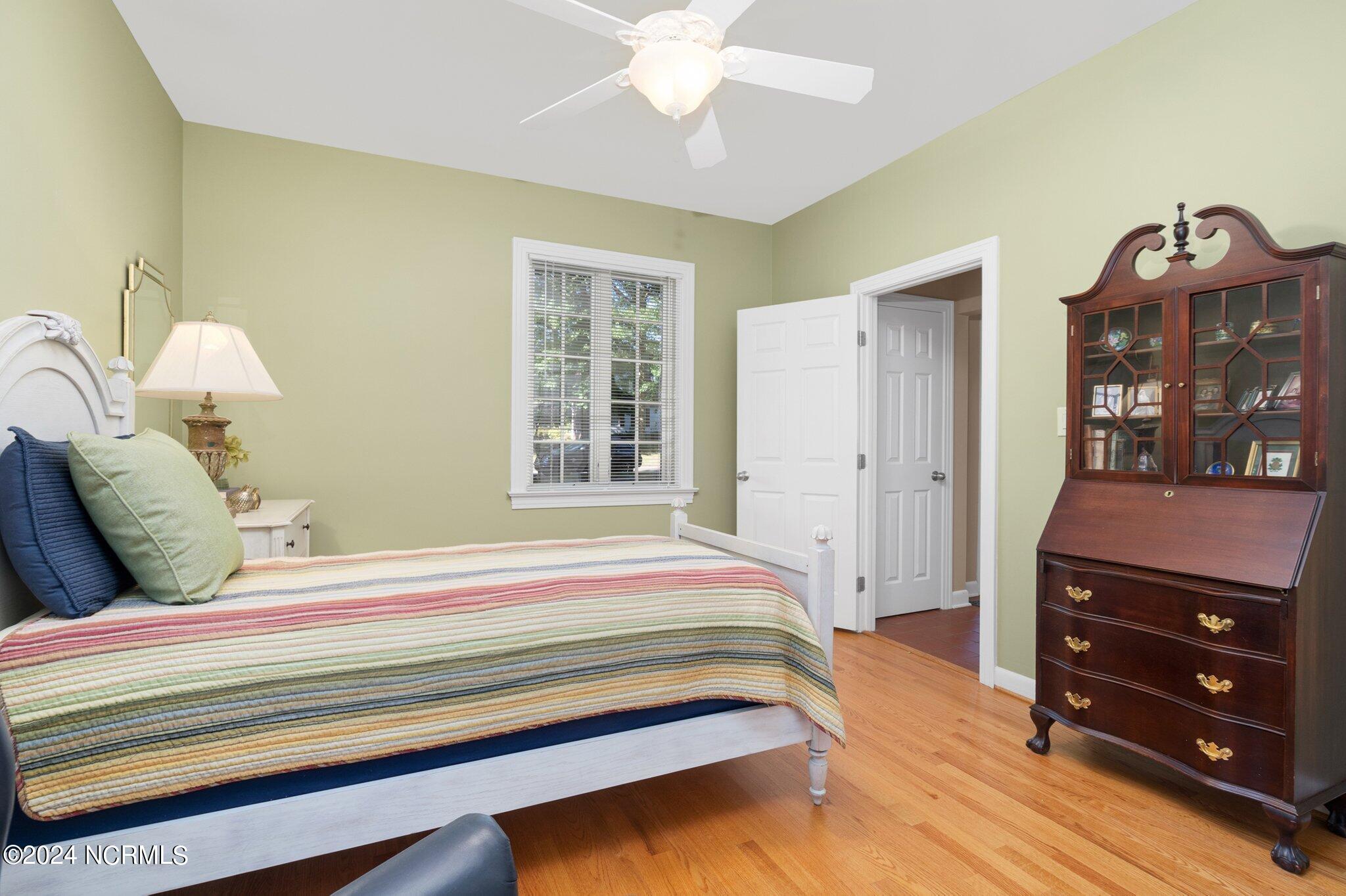 2128 Edinborough Road