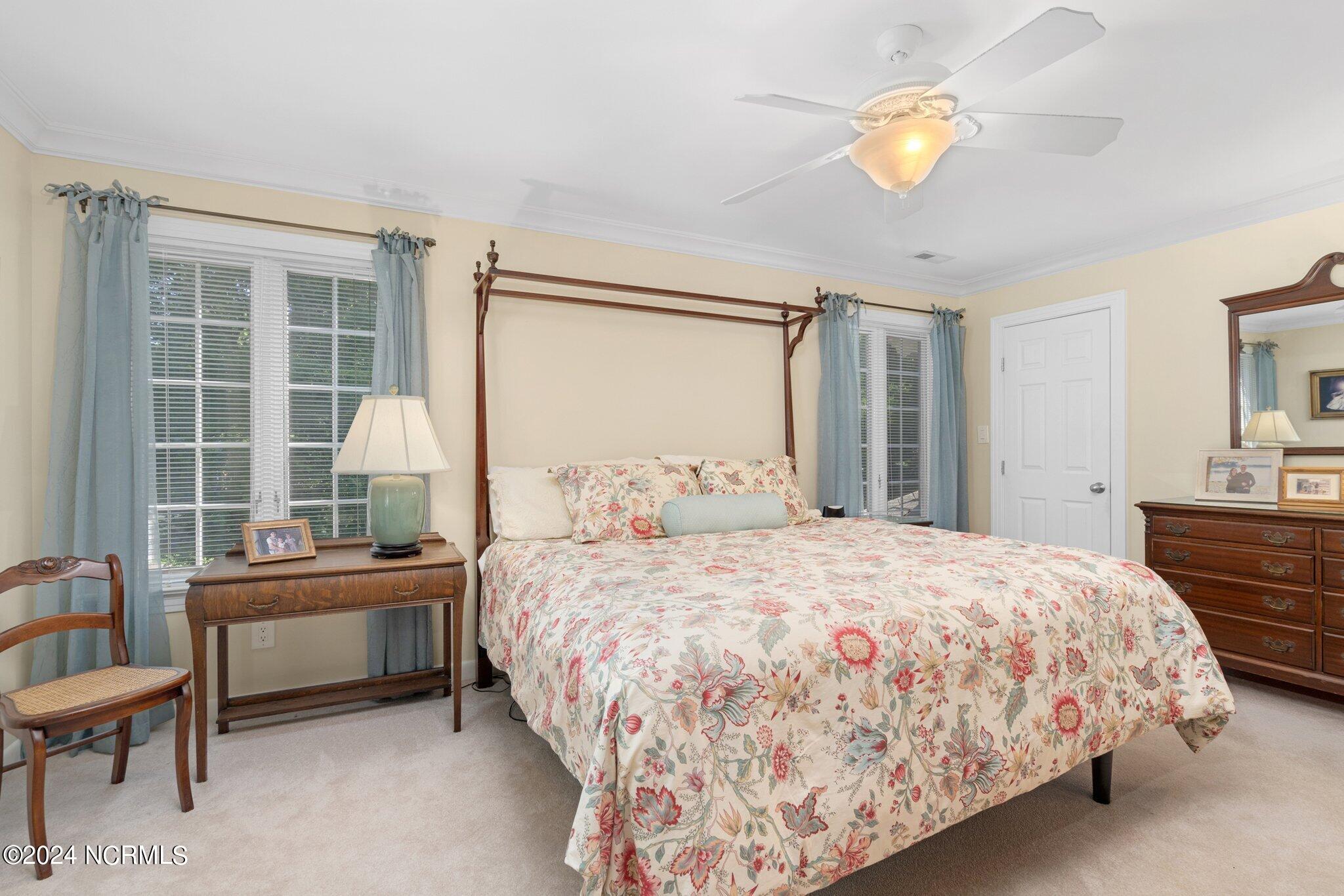 2128 Edinborough Road