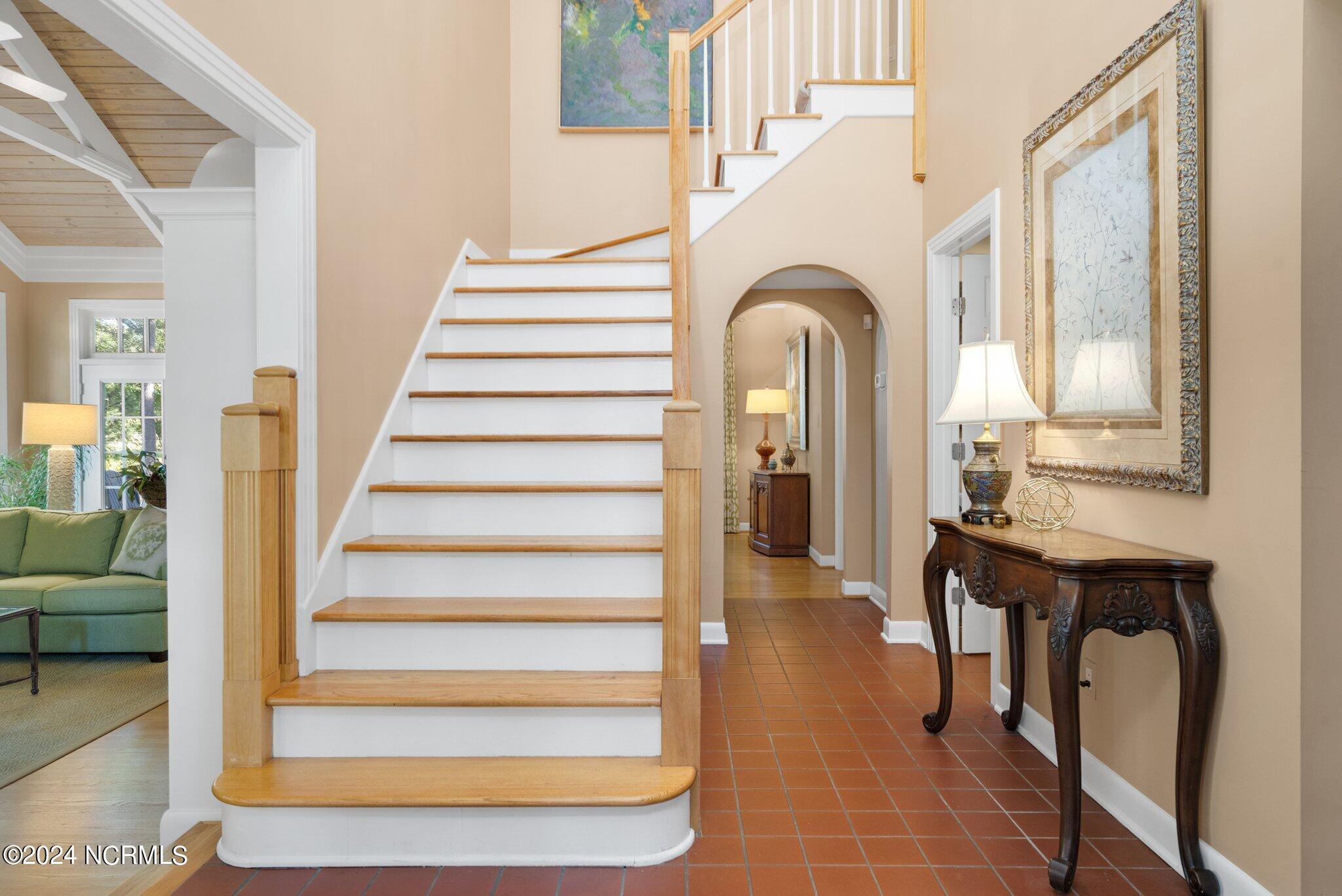 2128 Edinborough Road