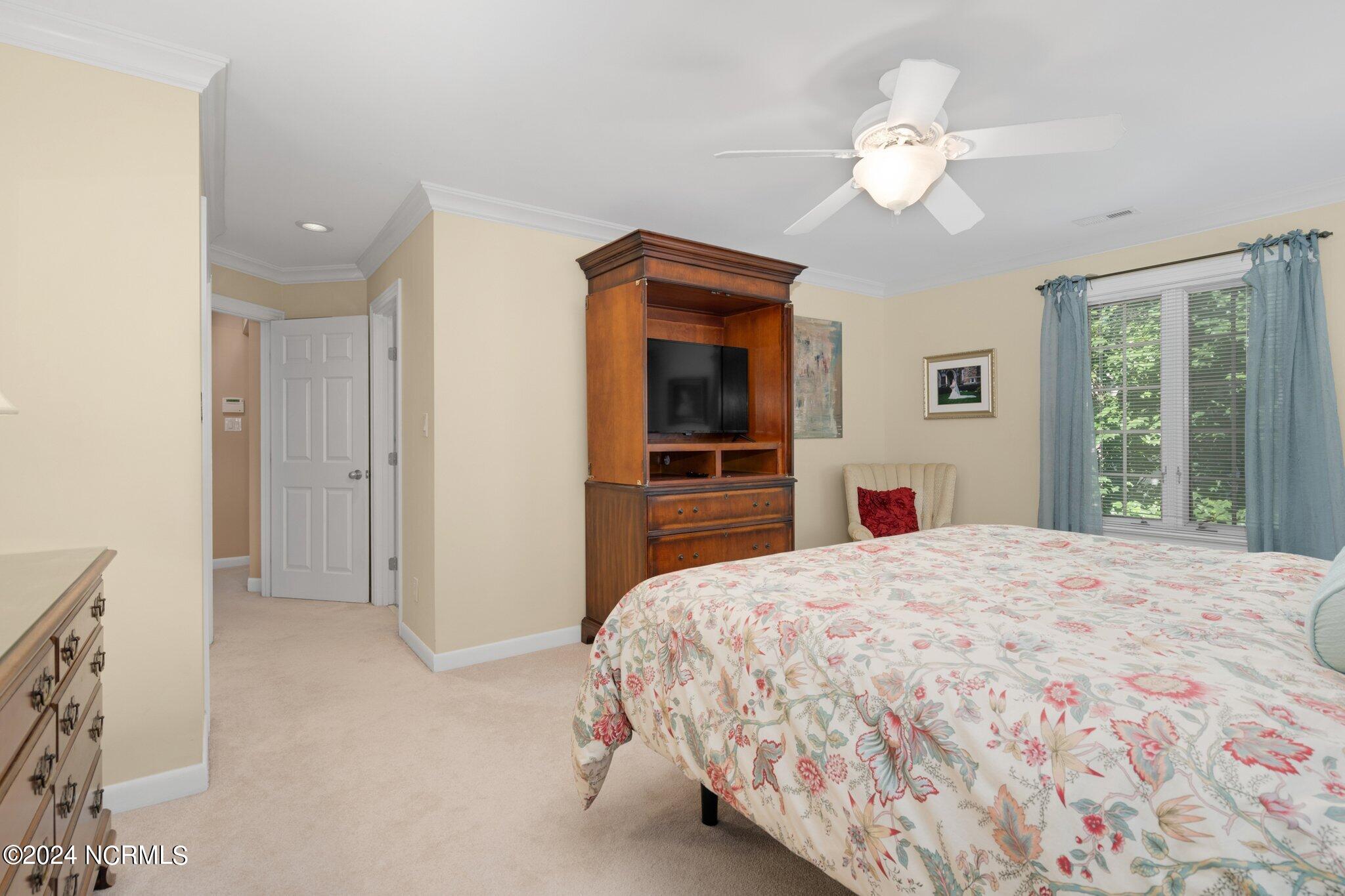 2128 Edinborough Road