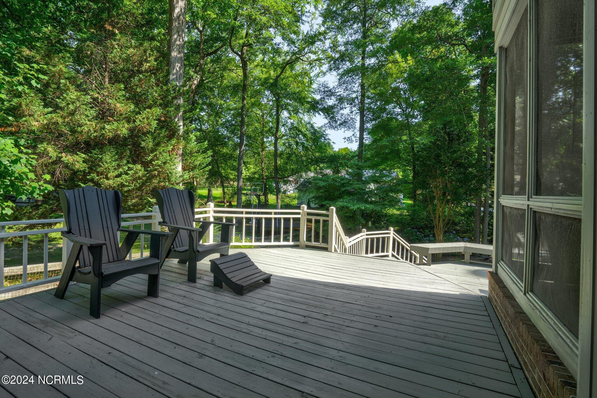 2128 Edinborough Road