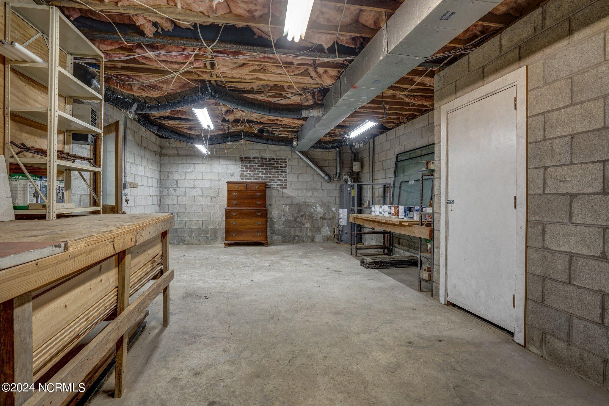 2128 Edinborough Road