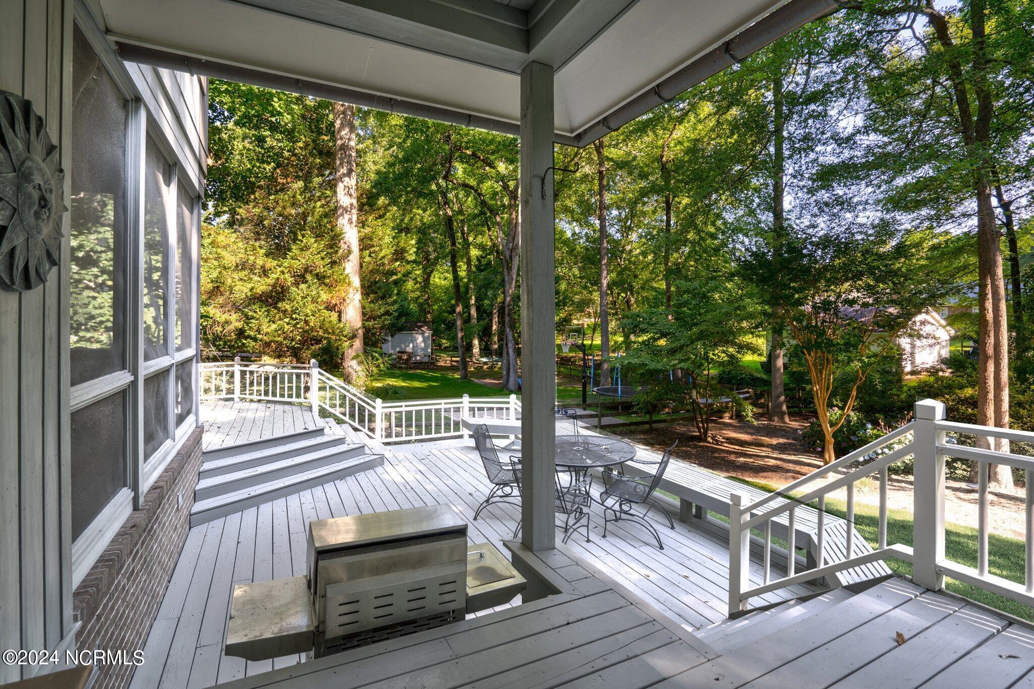 2128 Edinborough Road