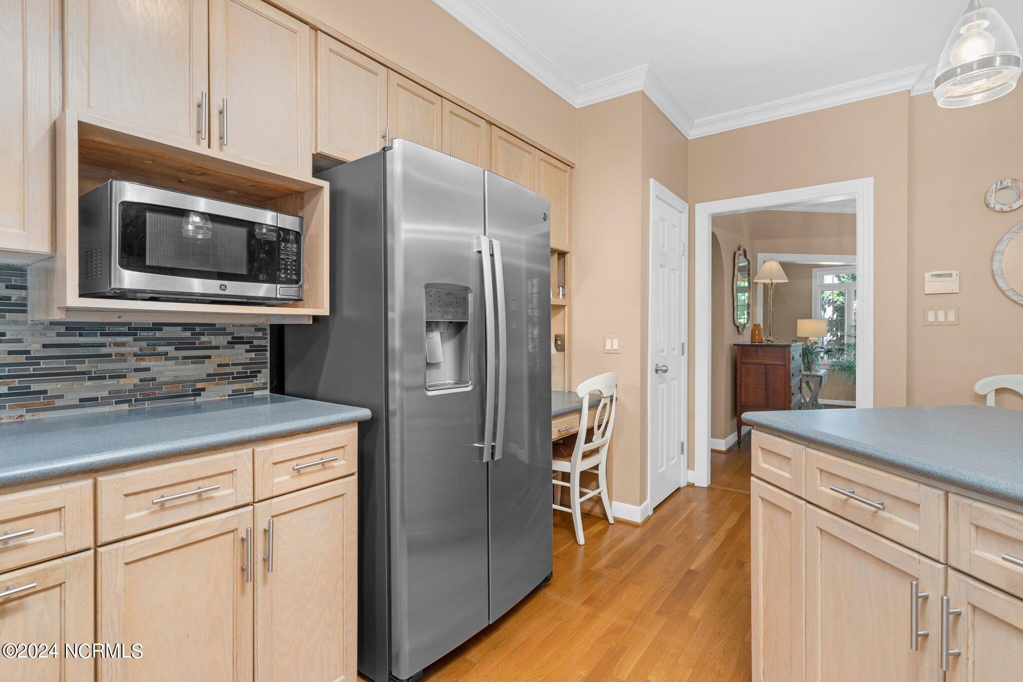 2128 Edinborough Road