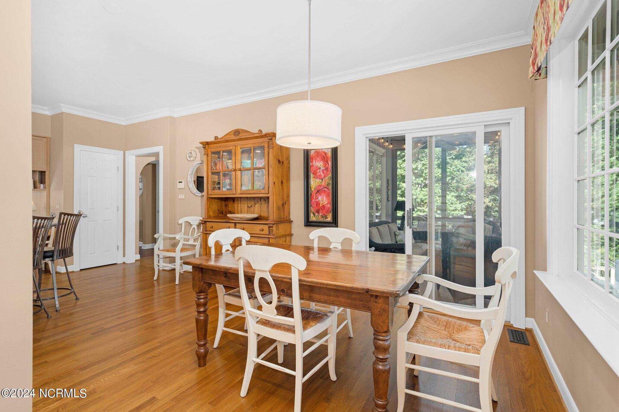 2128 Edinborough Road