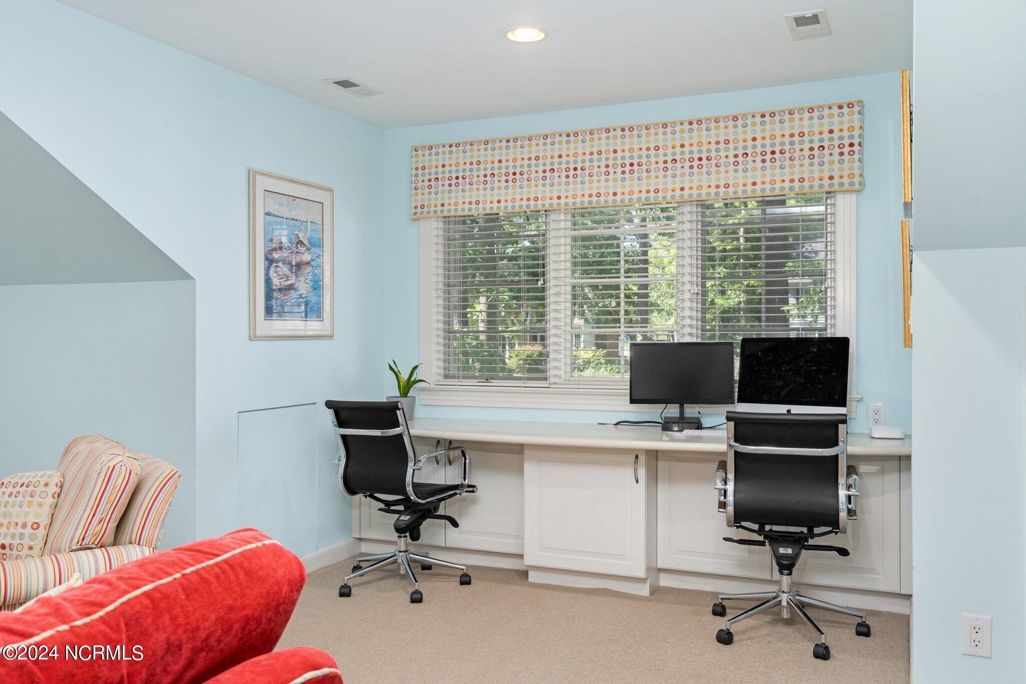 2128 Edinborough Road