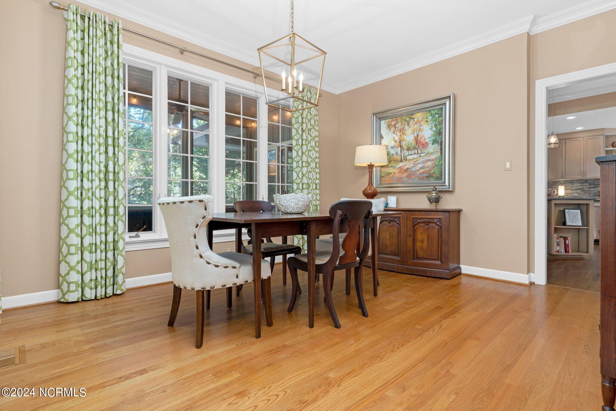 2128 Edinborough Road