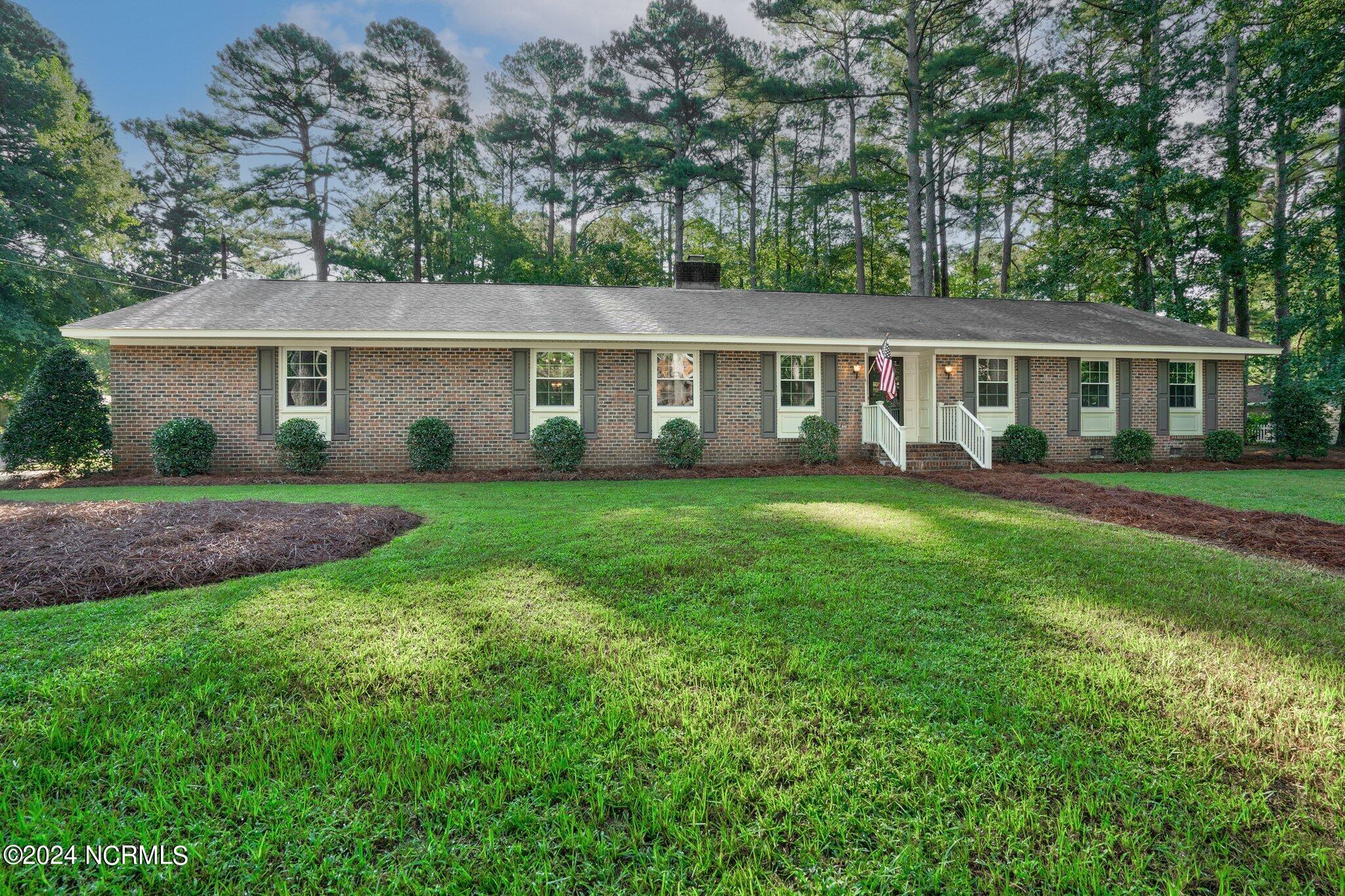 1809 Sherwood Drive