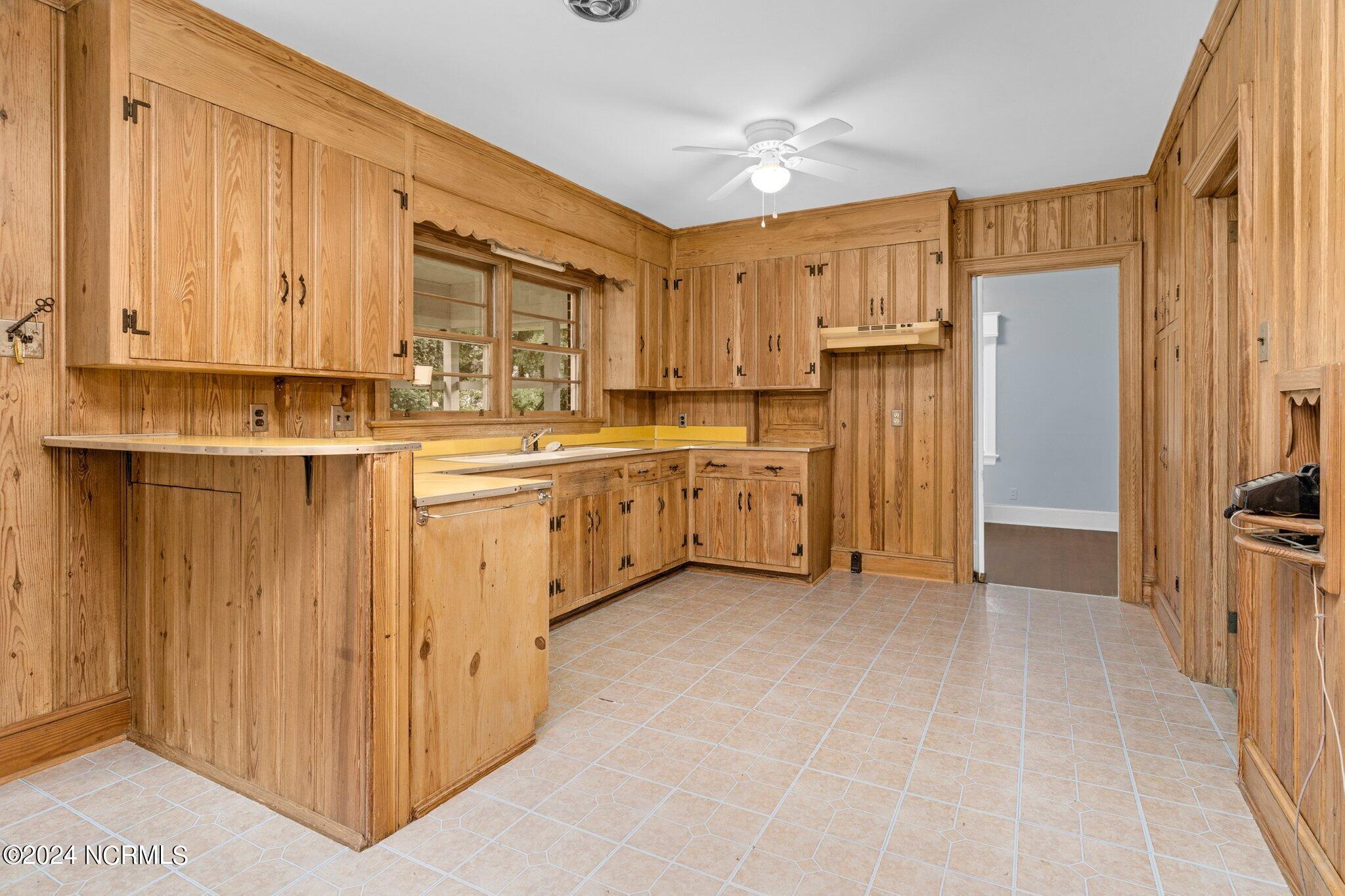 200 E Battleboro Avenue