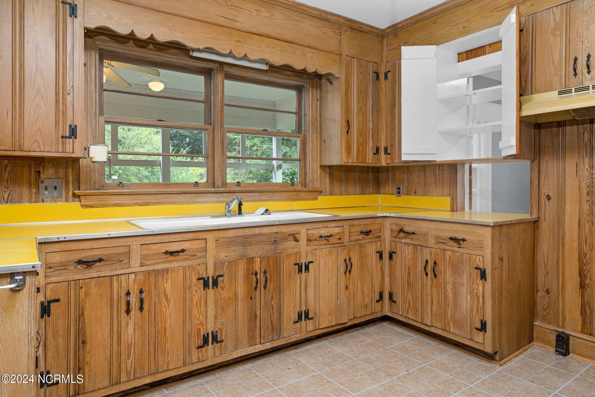 200 E Battleboro Avenue