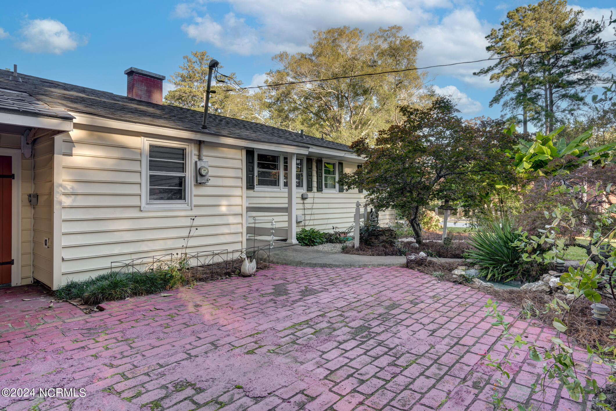 424 Clifton Road