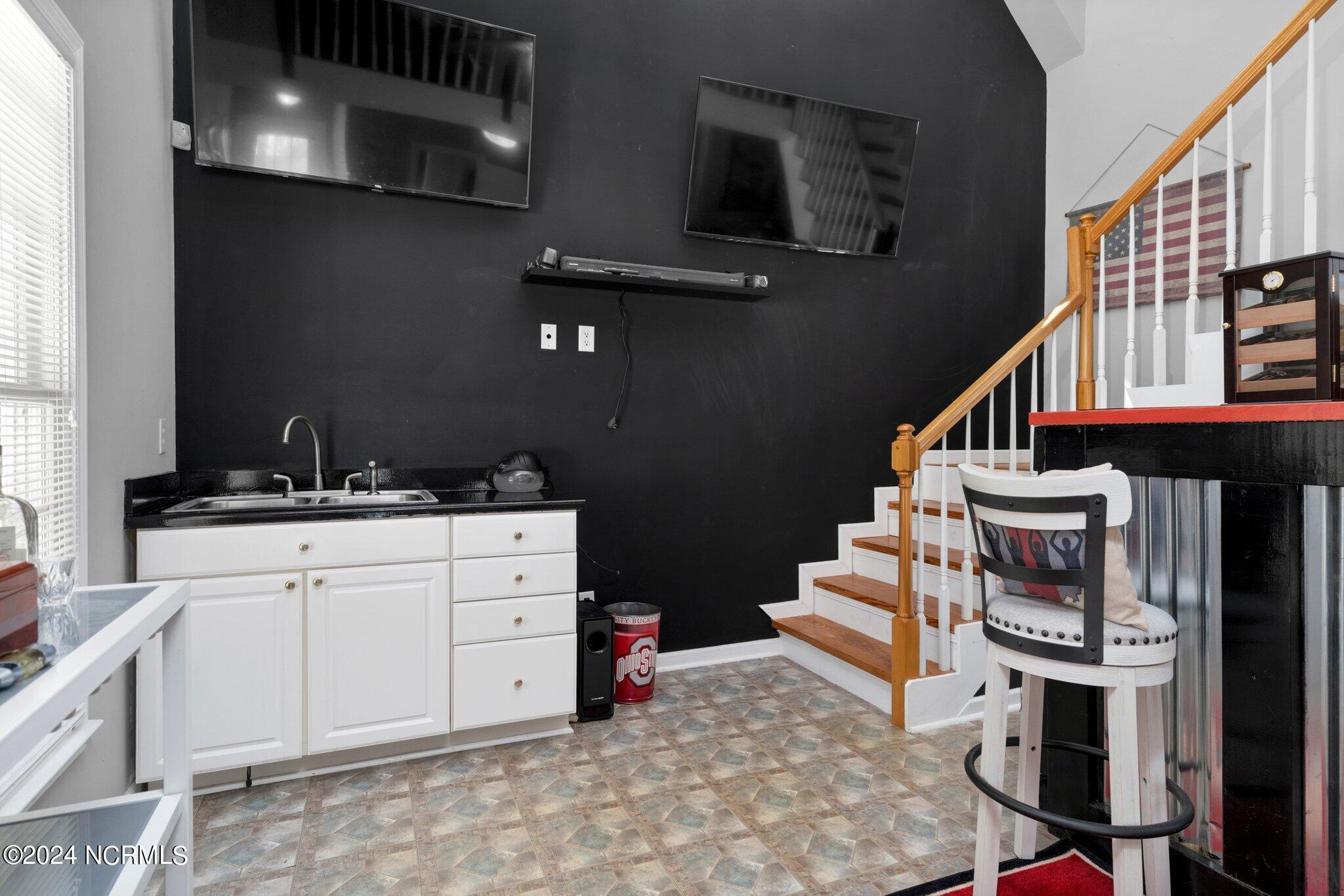 6216 Saddlehorn Drive