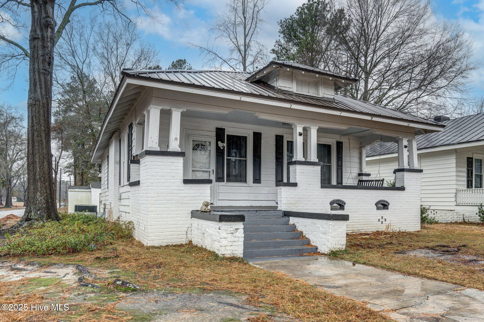 1001 Sunset Avenue