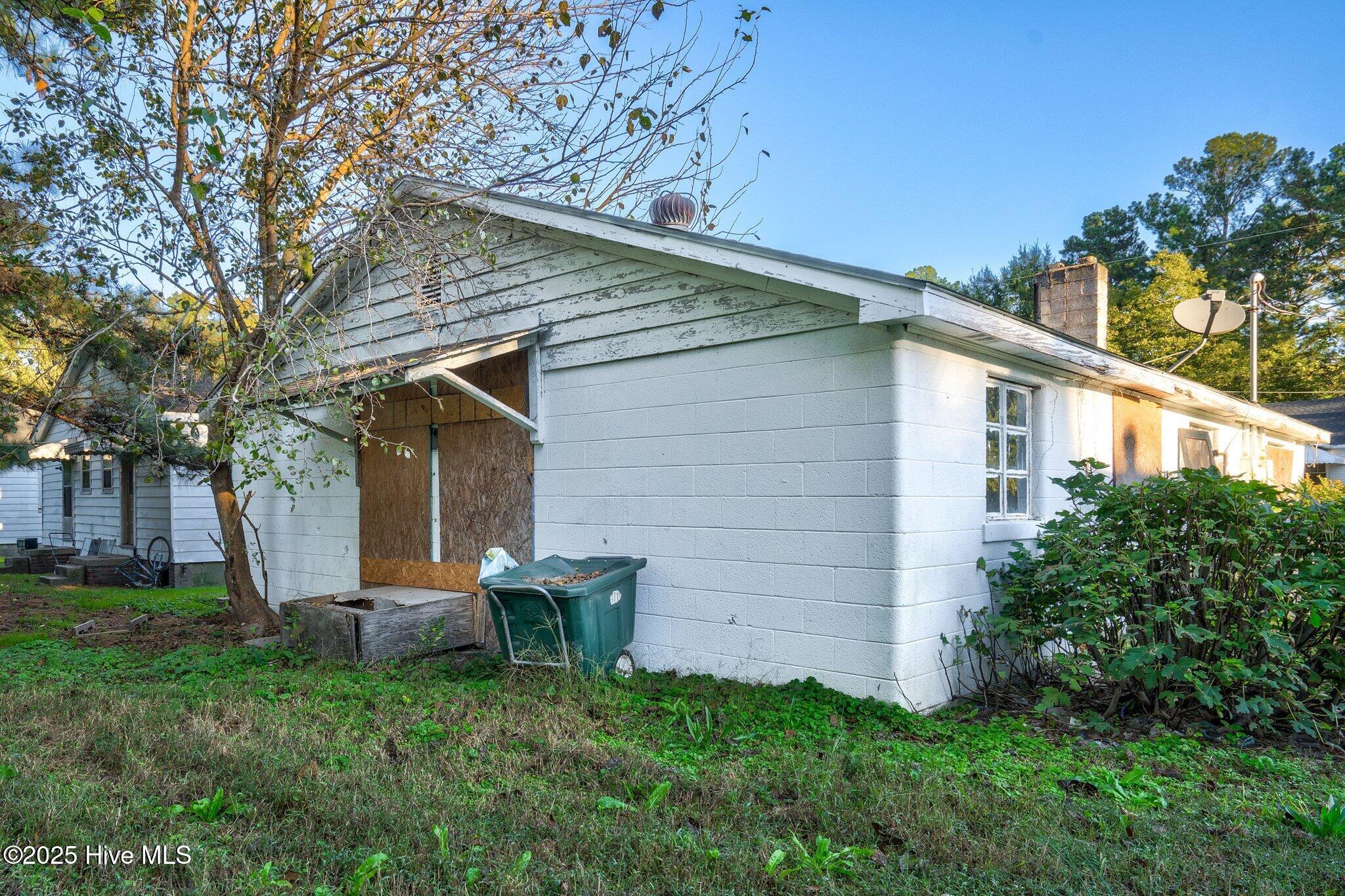 1109 Star Street