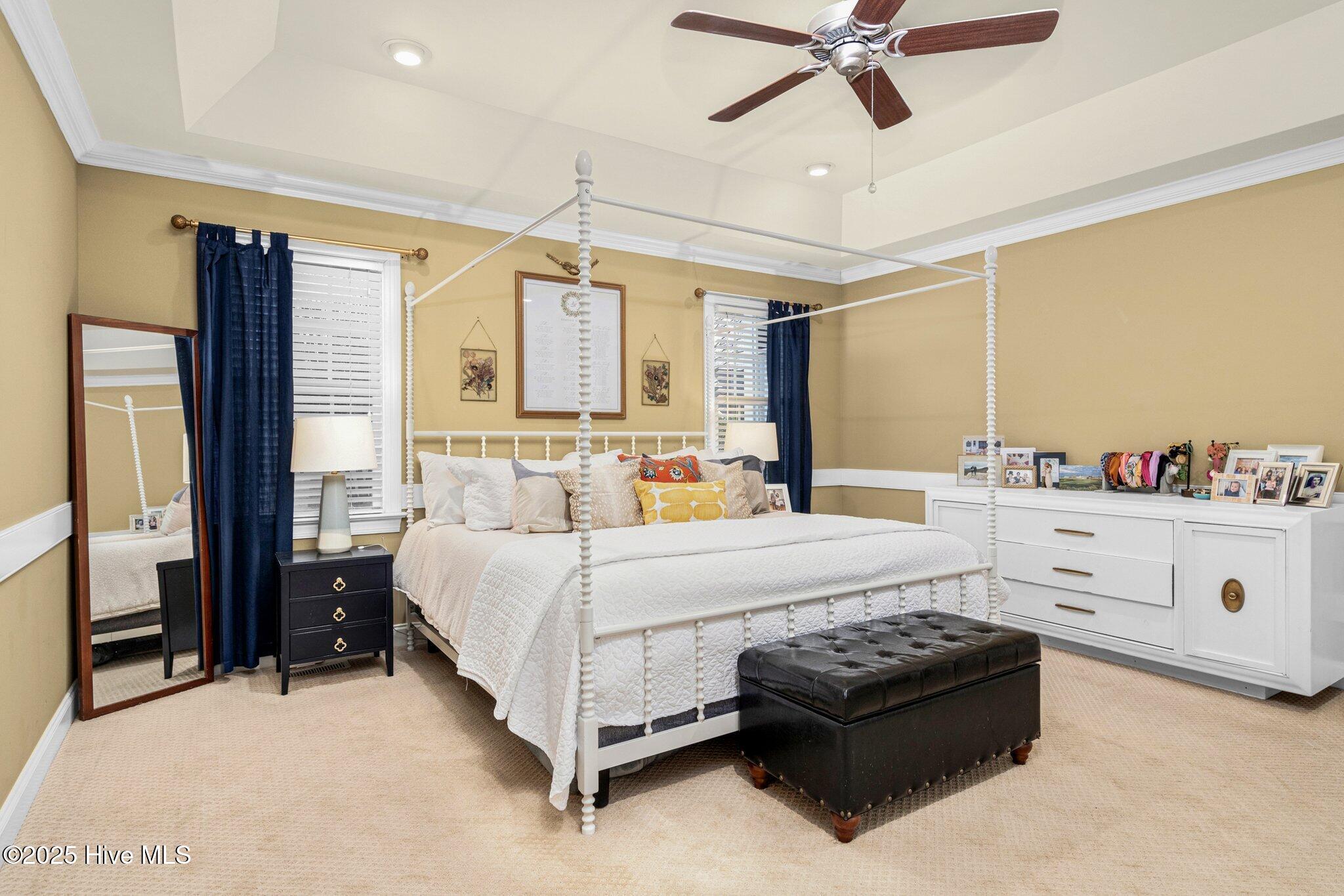 6489 Waters Edge Drive