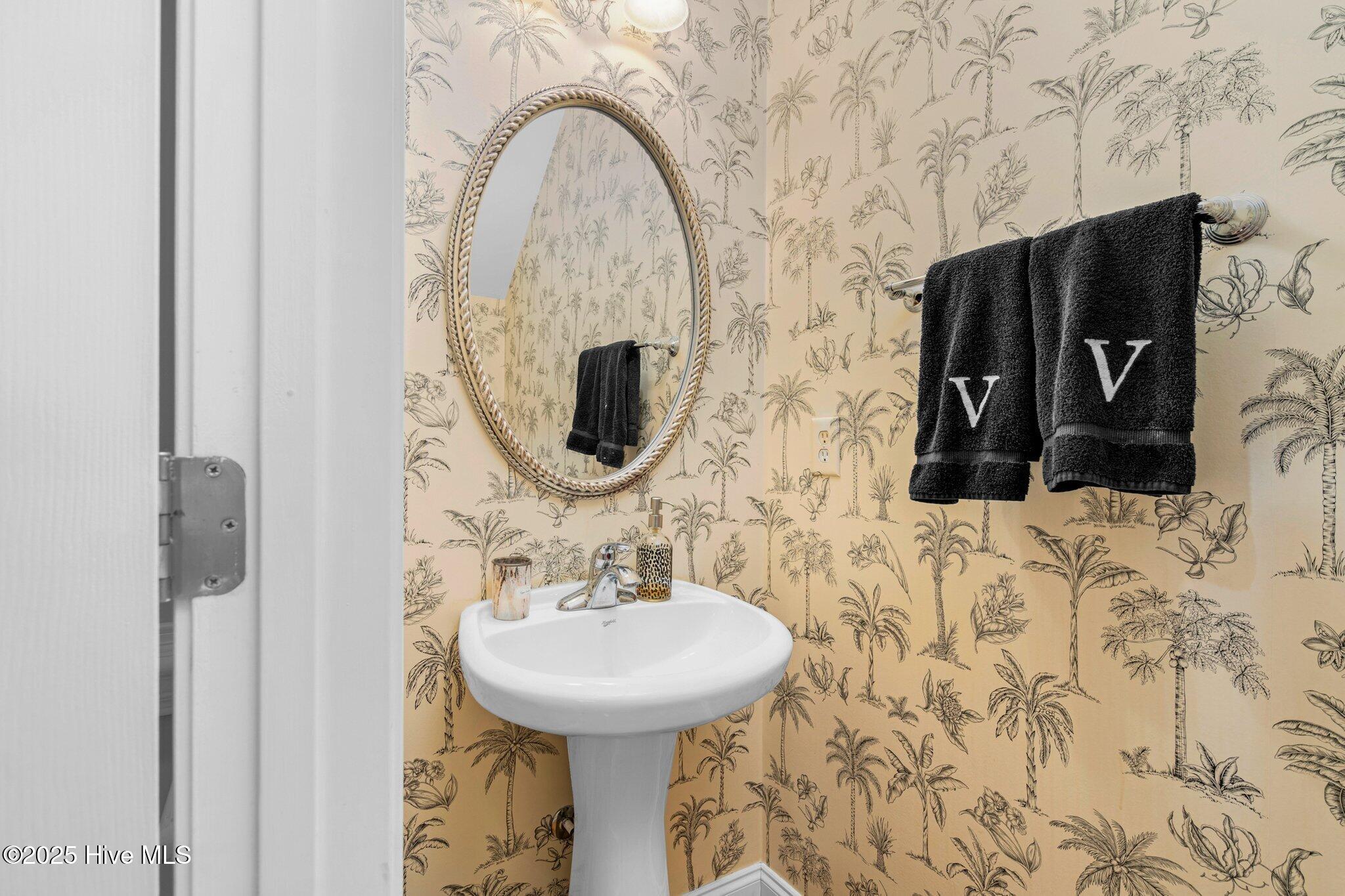 6489 Waters Edge Drive