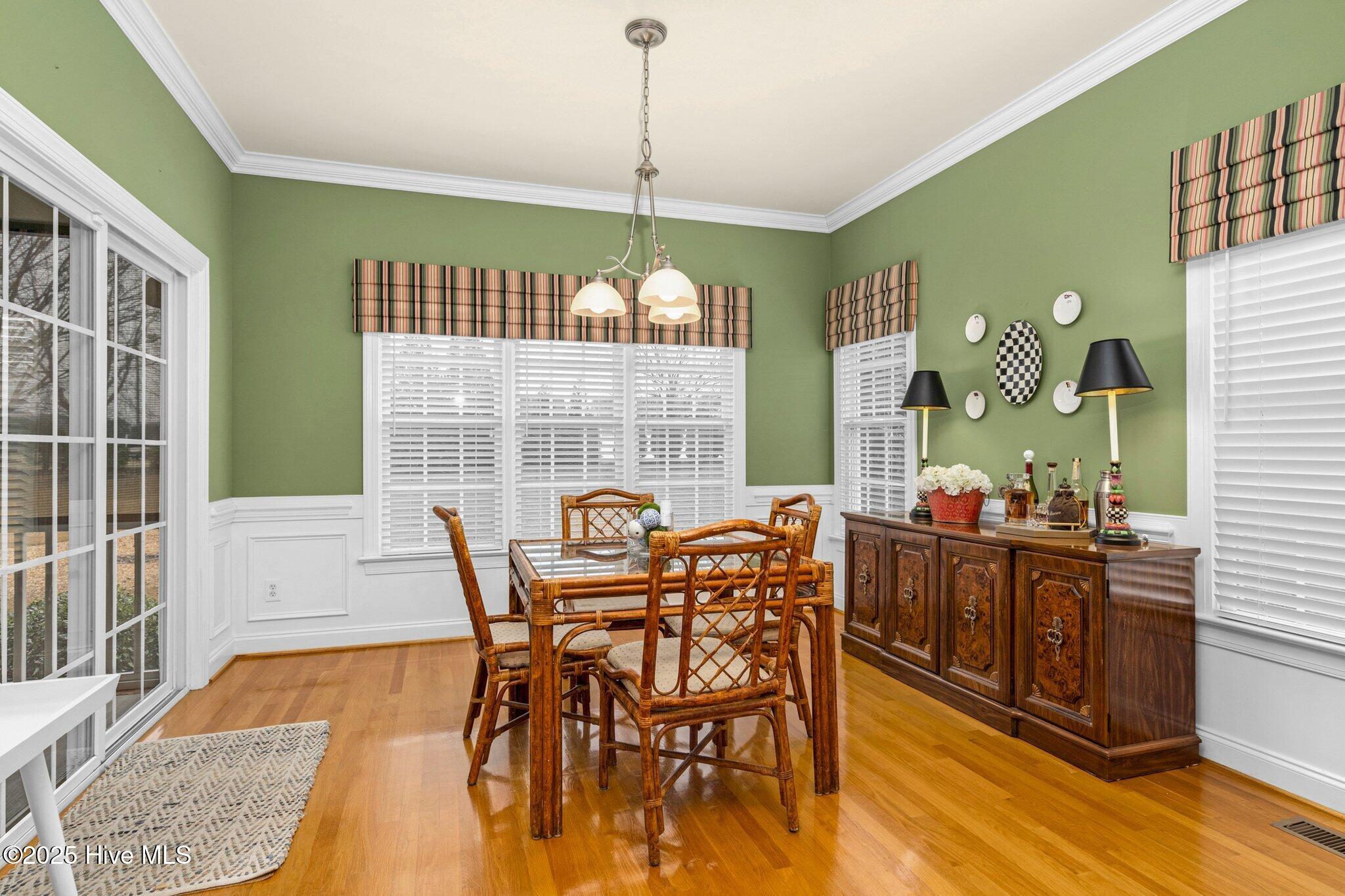 6489 Waters Edge Drive