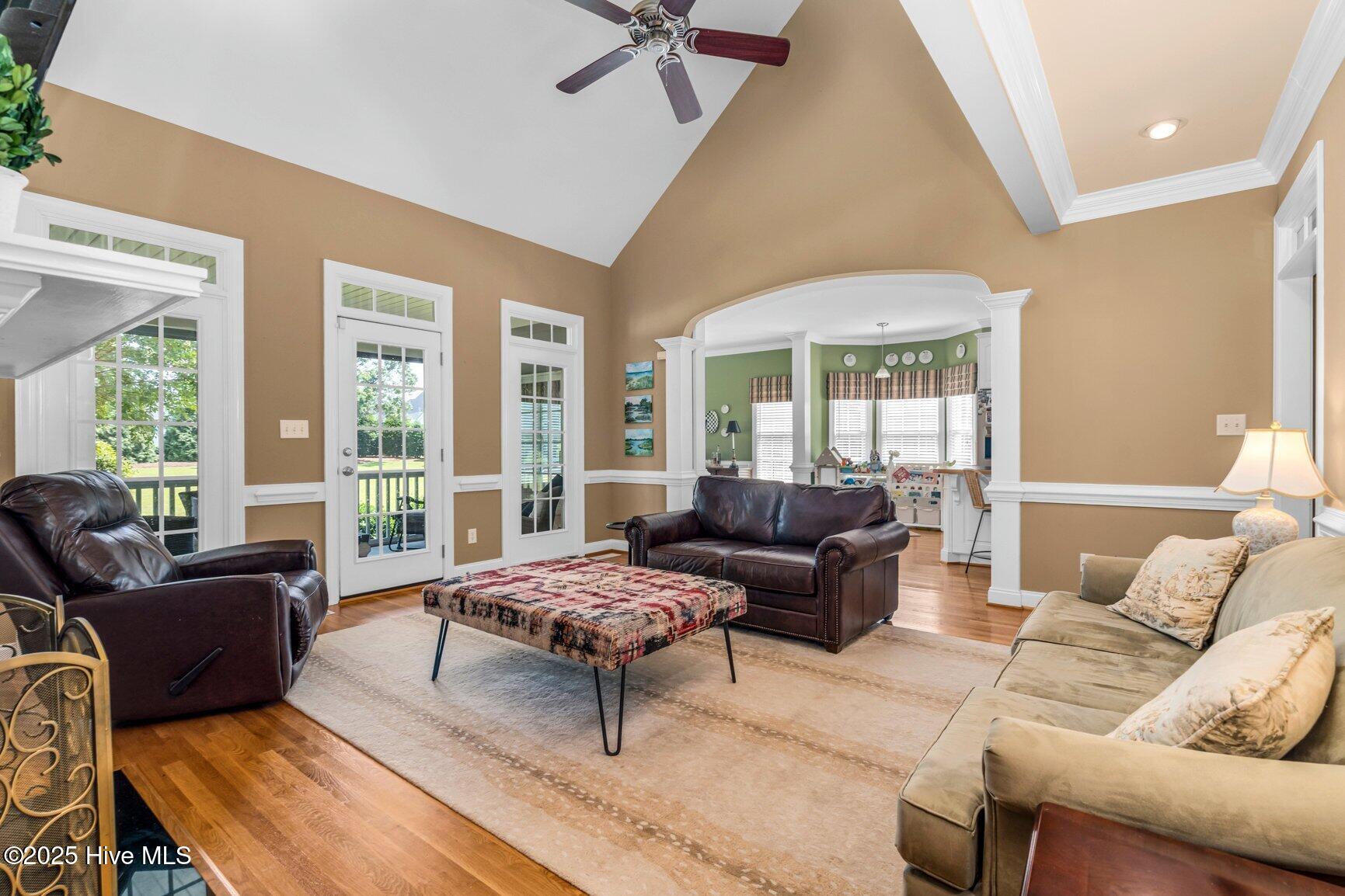 6489 Waters Edge Drive