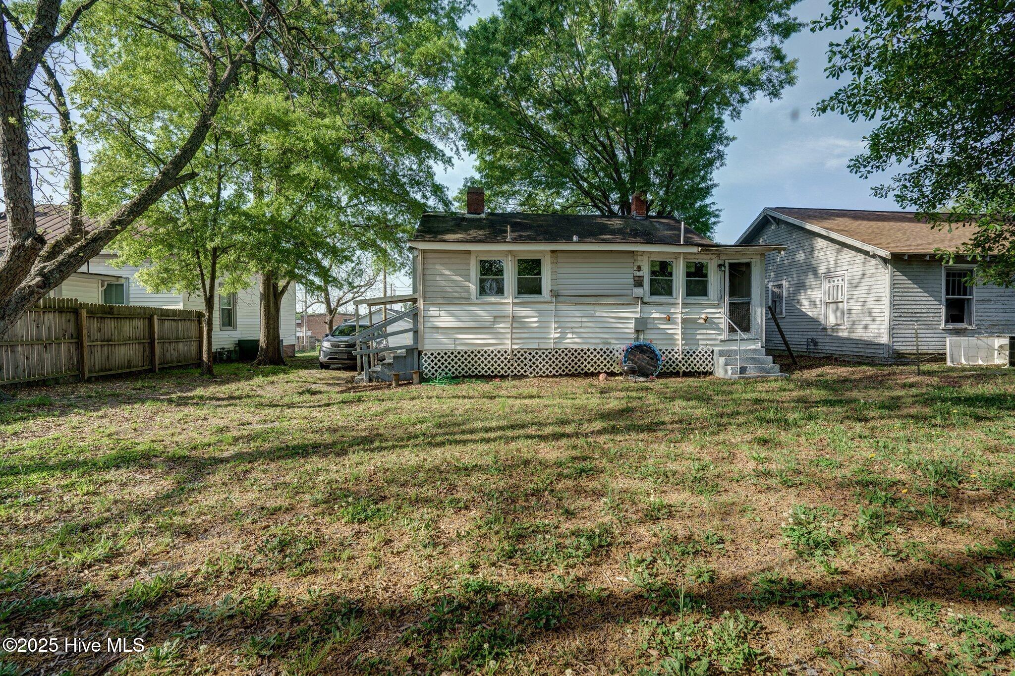 218 W Virginia Street