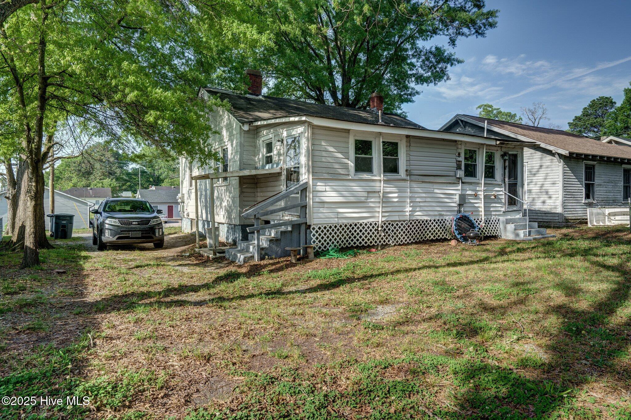 218 W Virginia Street