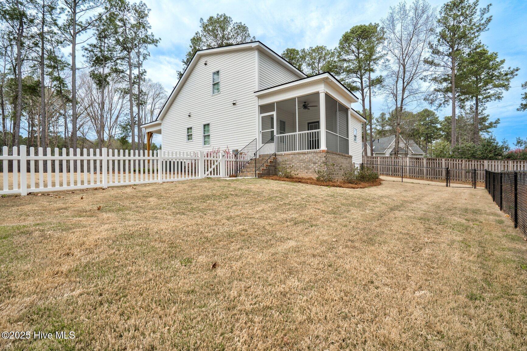 5450 Hunter Hill Road