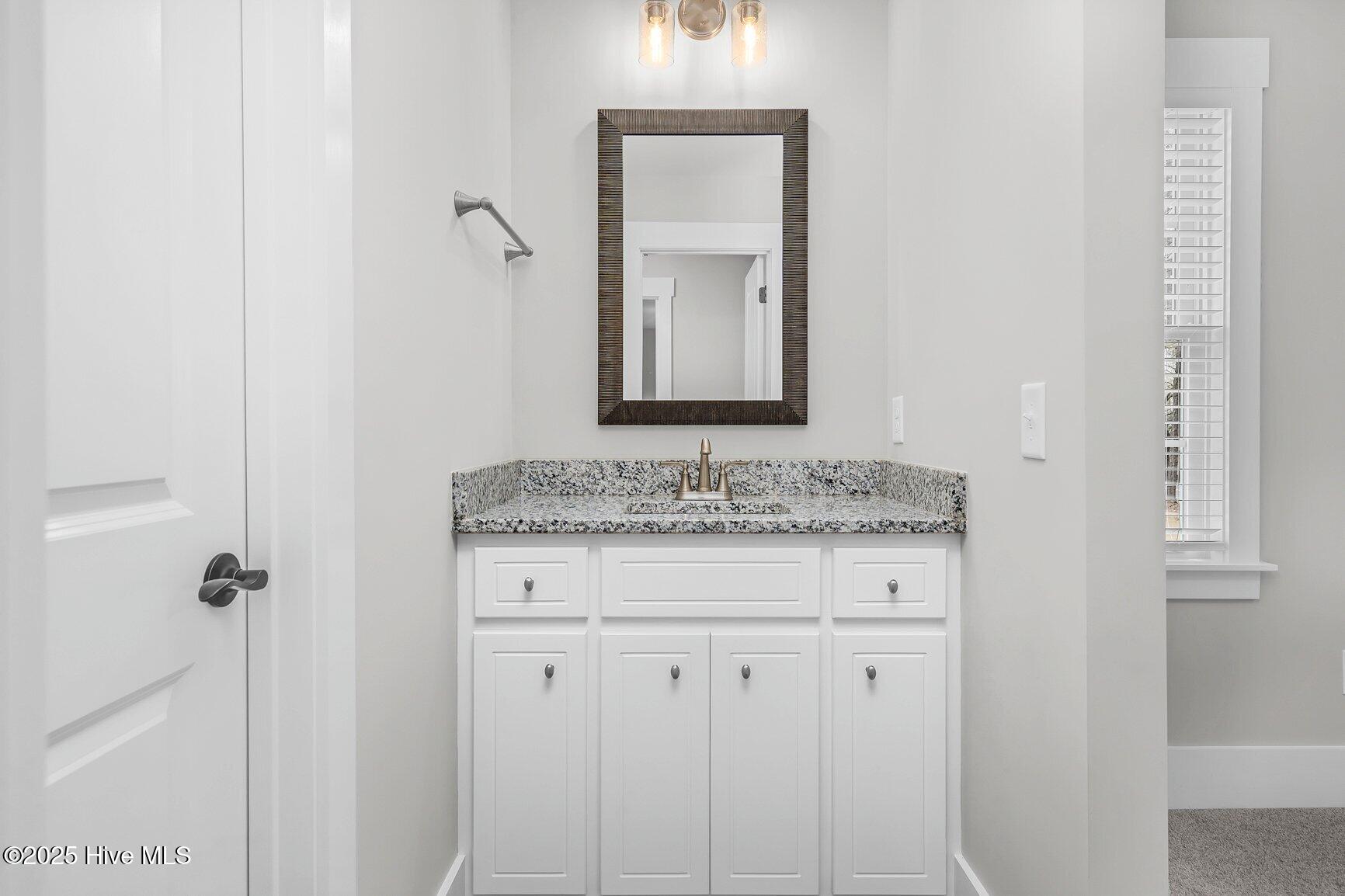 5450 Hunter Hill Road