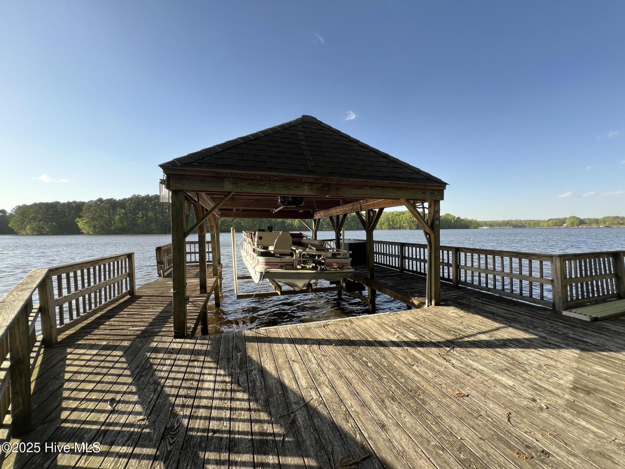 6392 Waters Edge Drive