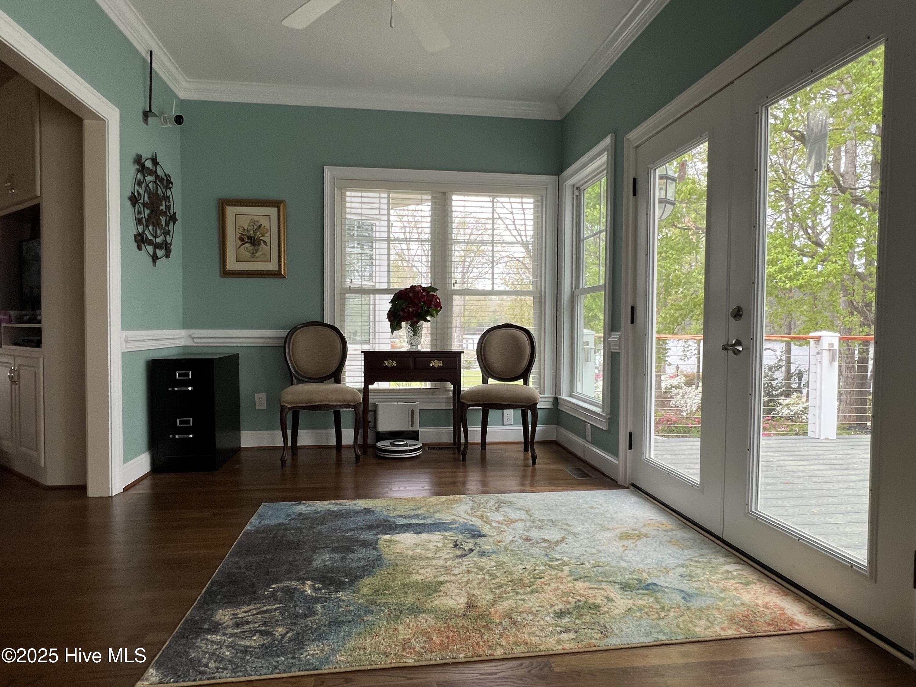 6392 Waters Edge Drive