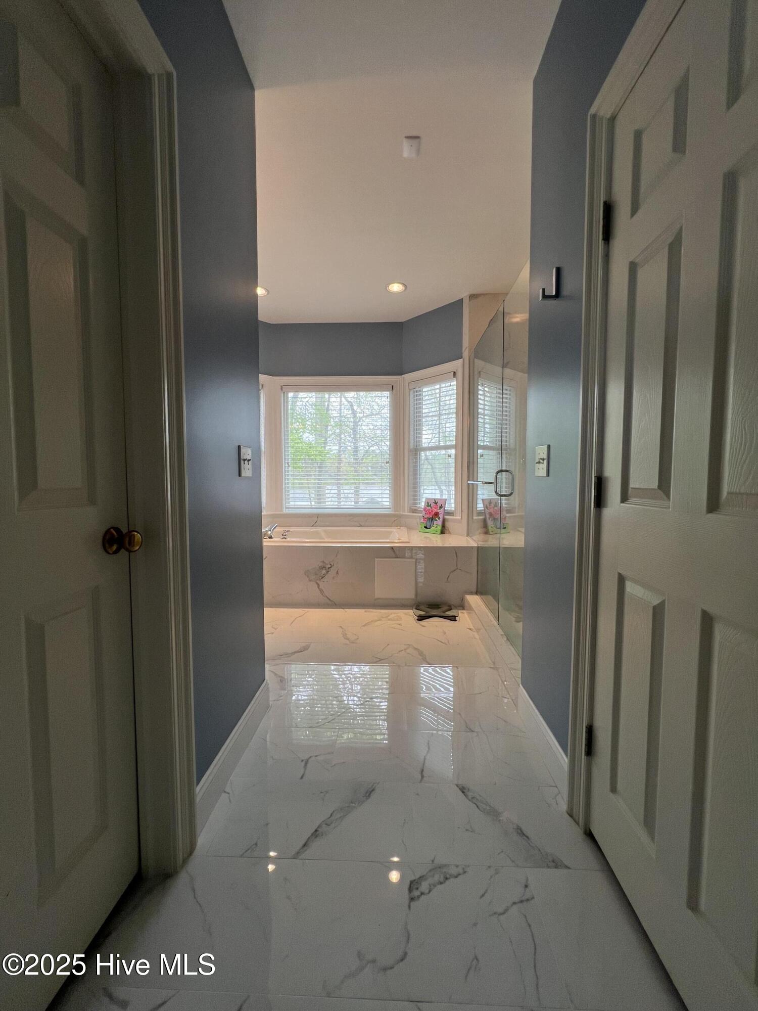 6392 Waters Edge Drive