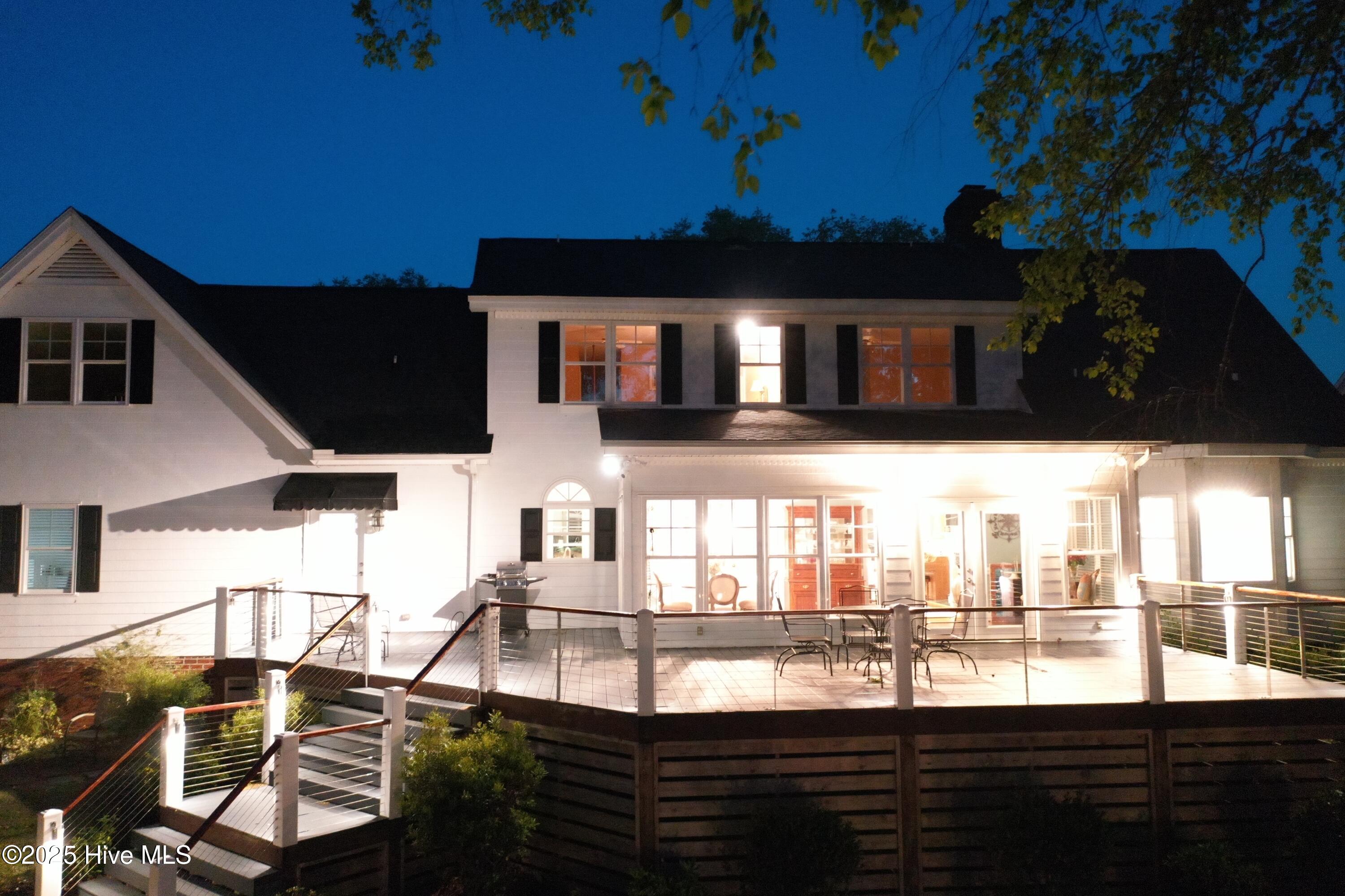 6392 Waters Edge Drive